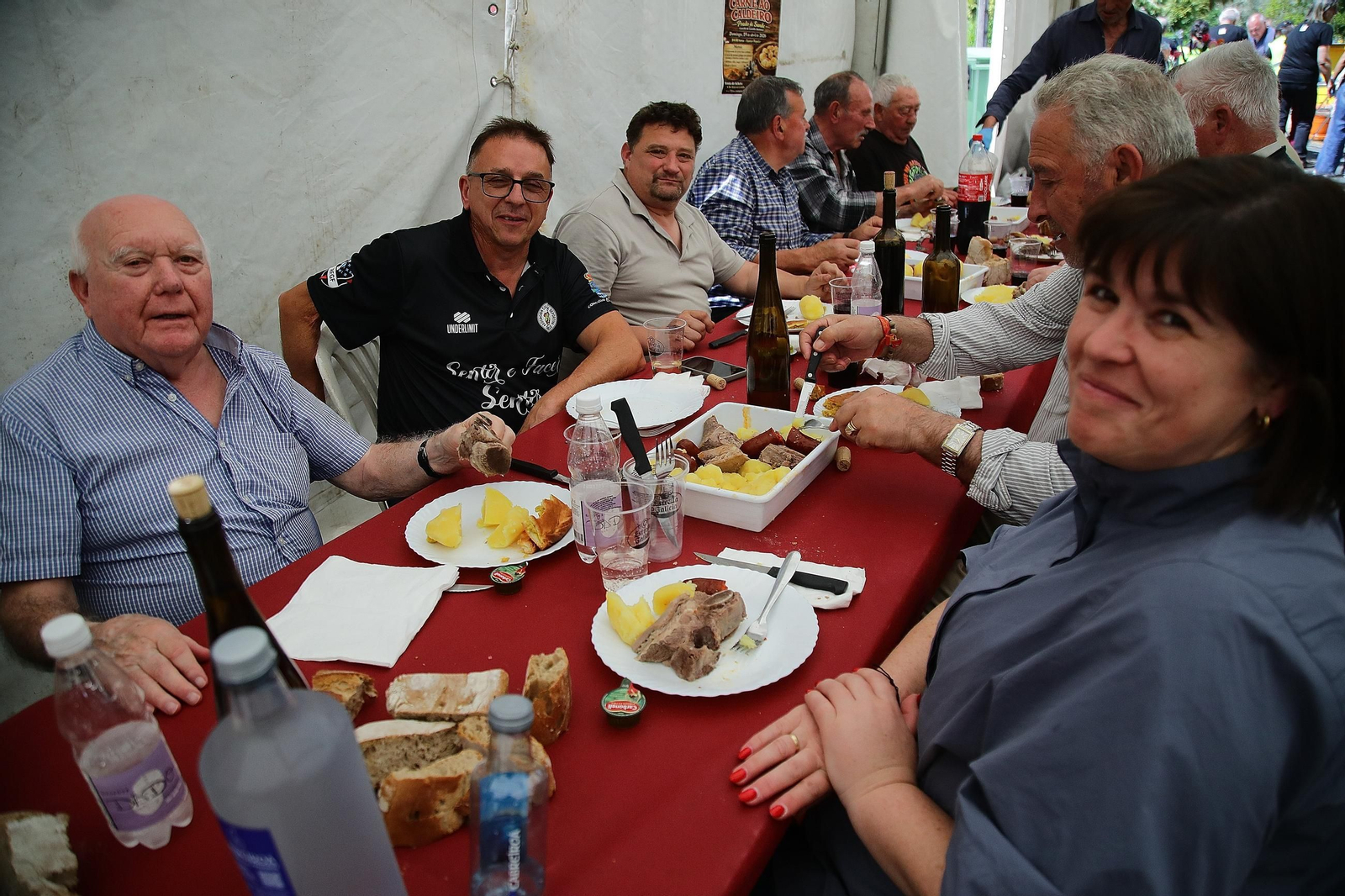 Galería | La “Festa da Carne ao Caldeiro” vuelve a conquistar Cartelle