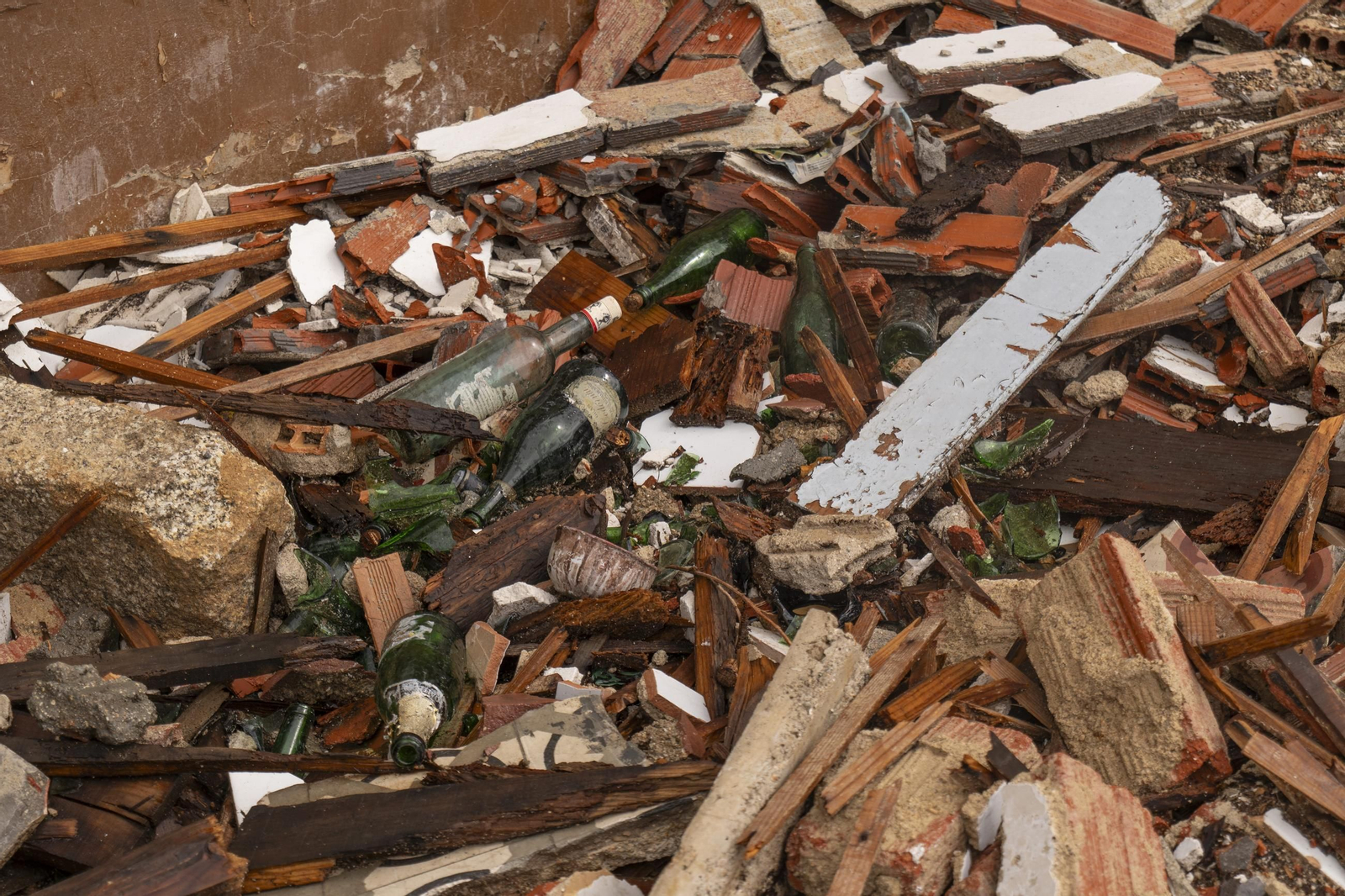 Galería | Fotos de la Casa de Baños que cuestionan la protección del inmueble y sus elementos