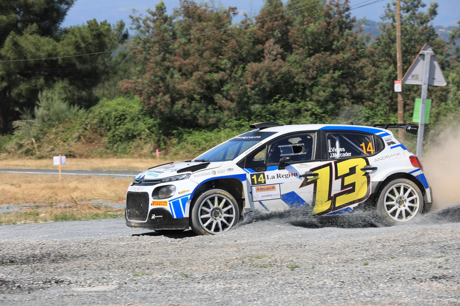 Galería | El público disfruta del Rally de Ourense en el tramo Cartelle-Toén, en fotos