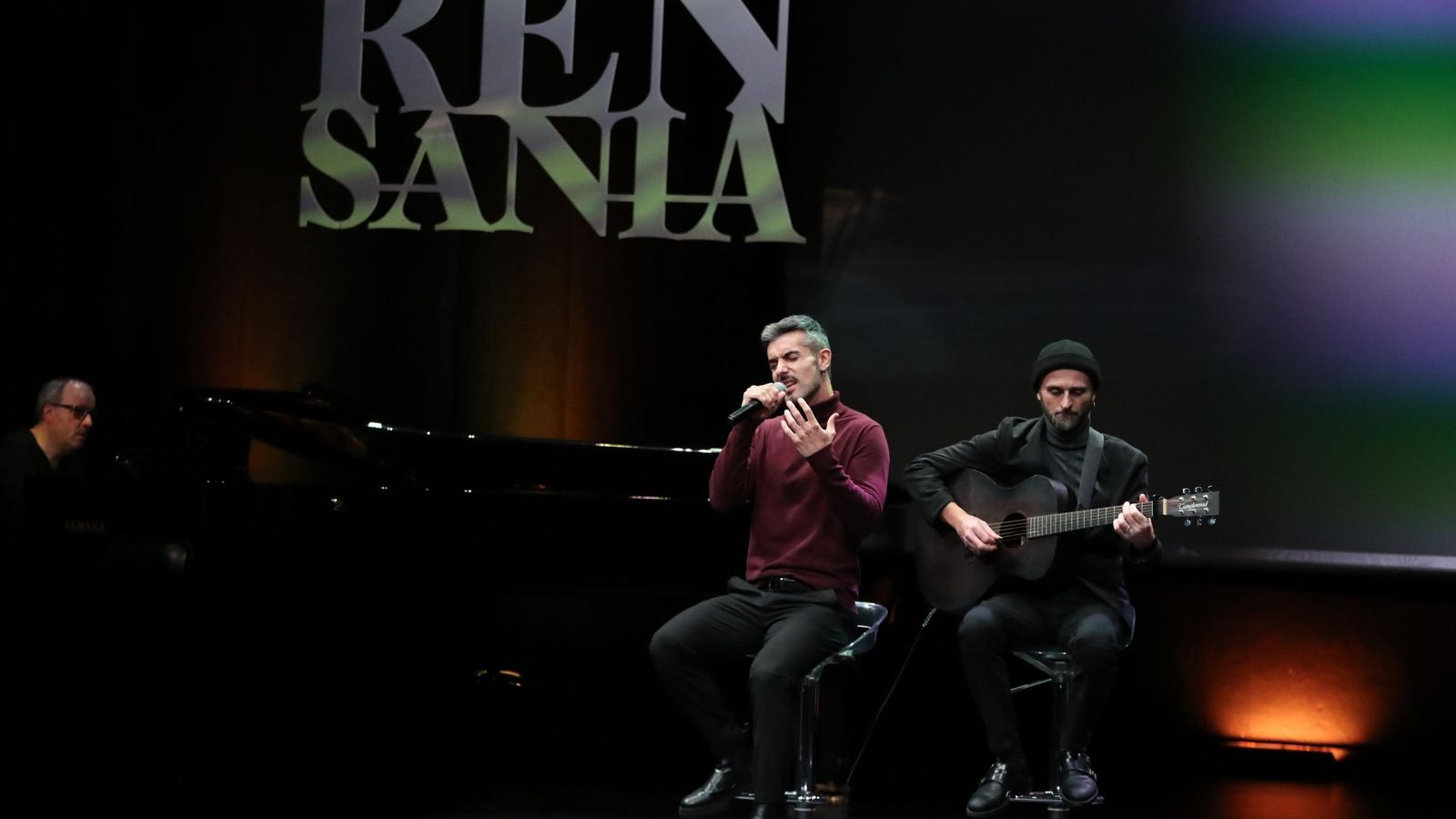 El acto contó con un apartado musical, a cargo del cantante ourensano Borja Quintela.