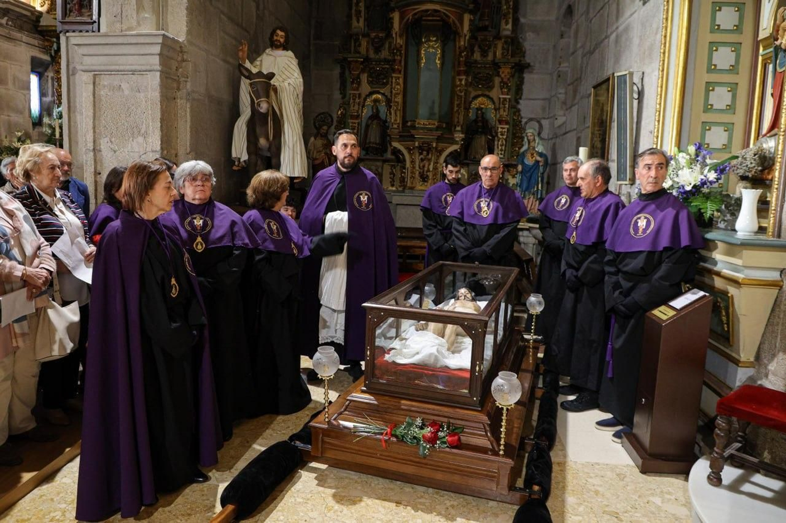Desenclavo y procesion de la Santo Entierro de Bouzas (3)