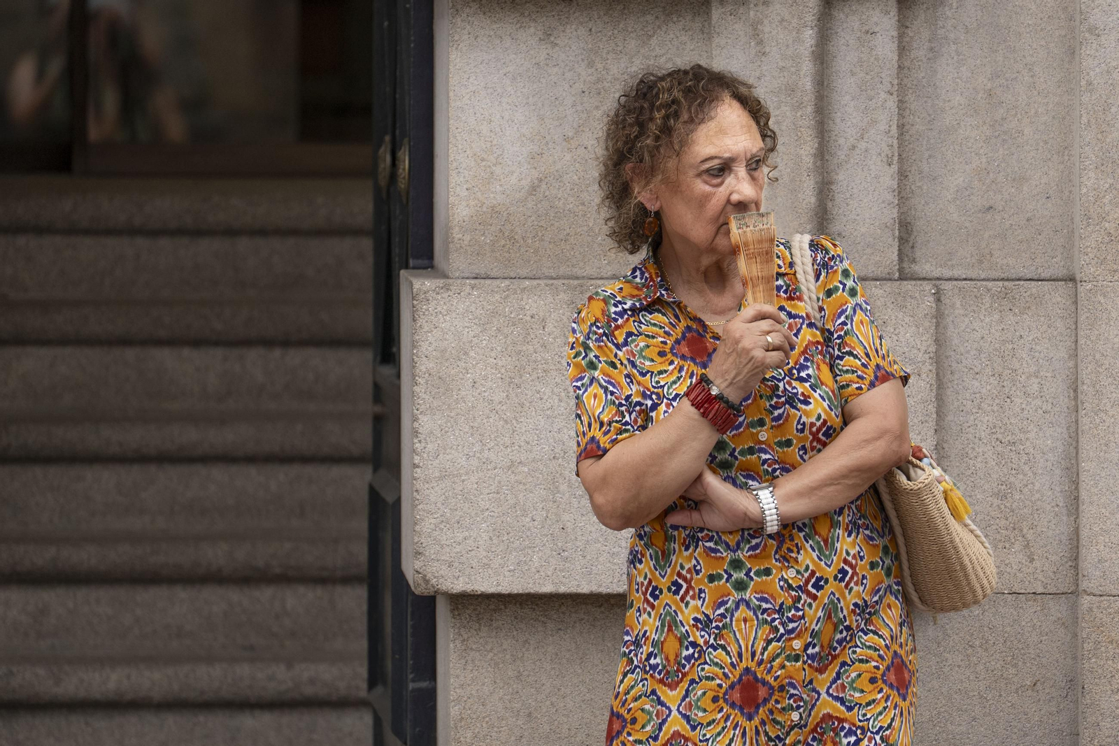 Galería | Ourense vive el calor extremo con los abanicos y helados como aliados