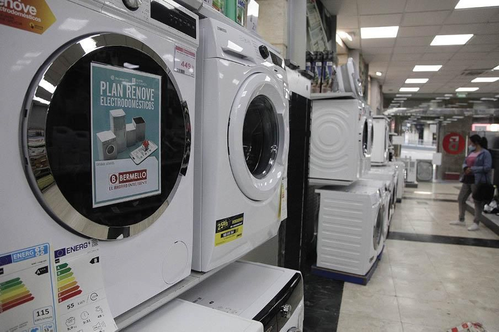 La Xunta ofrece descuentos de hasta 450 euros en los aparatos a los compradores vulnerables