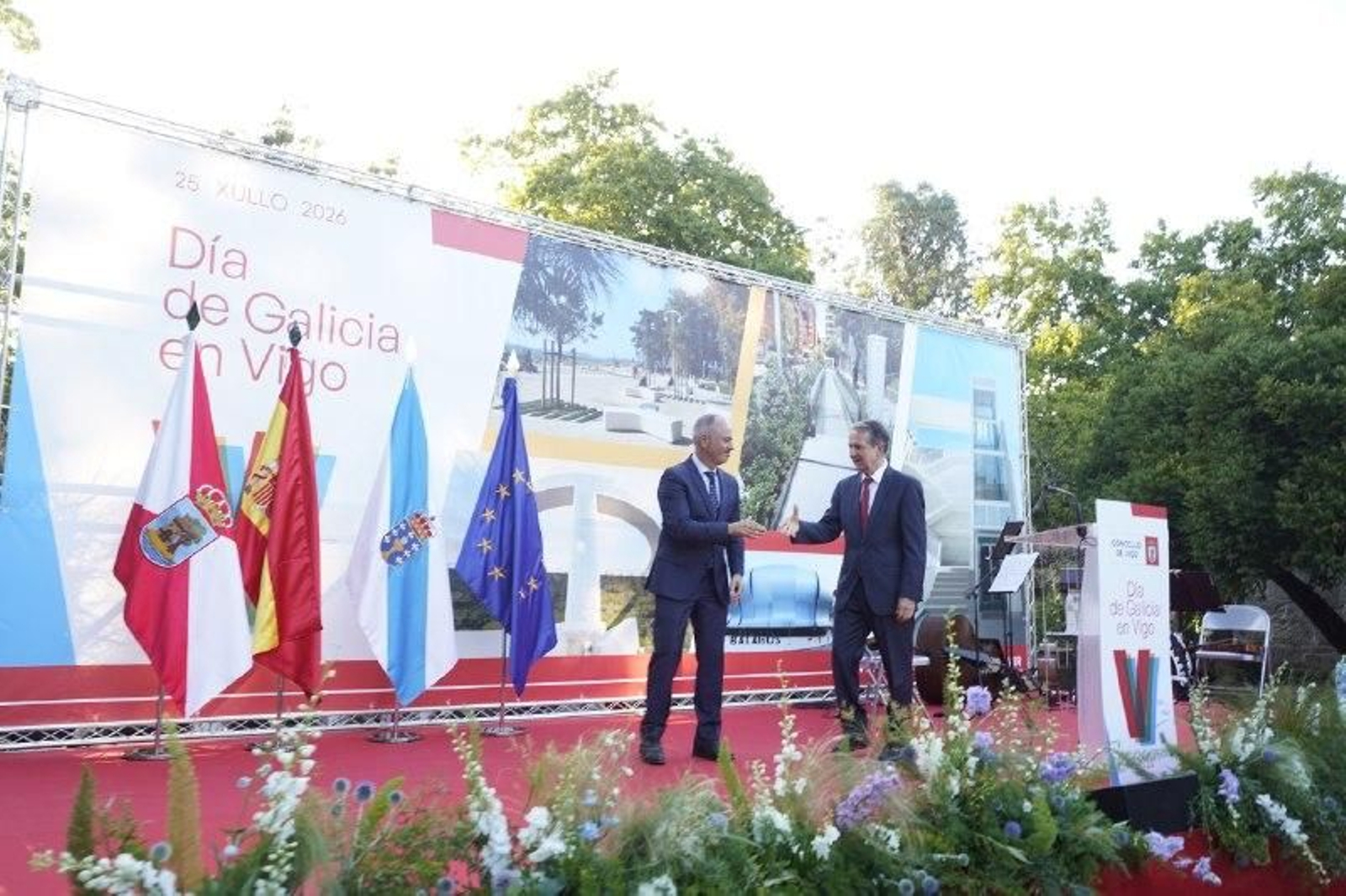 Galería | Vigo celebra o Día de Galicia cun acto en Castrelos