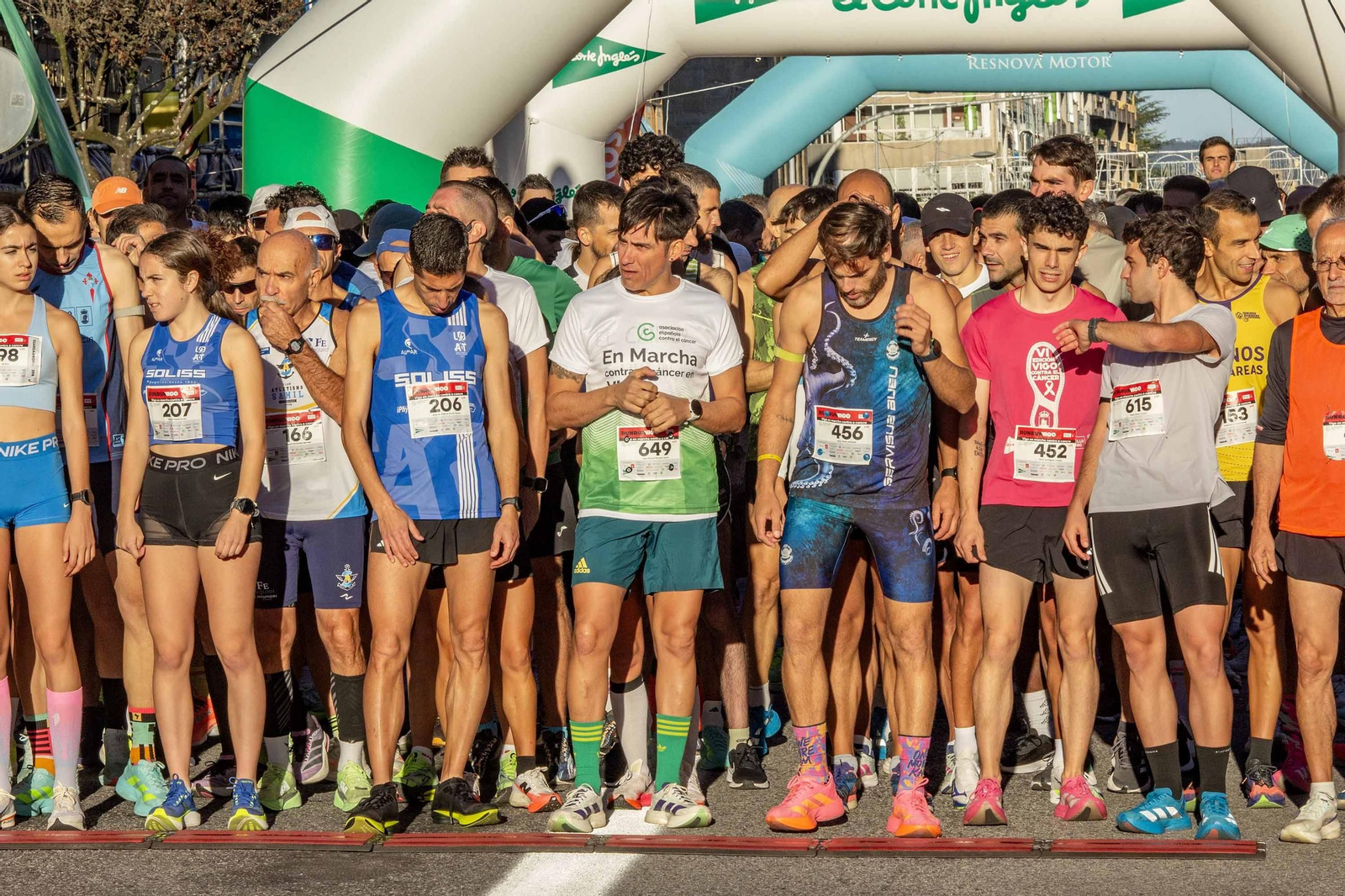 Galería | La Vigo en Marcha contra o Cancro congrega a 3.000 personas en su primera edición