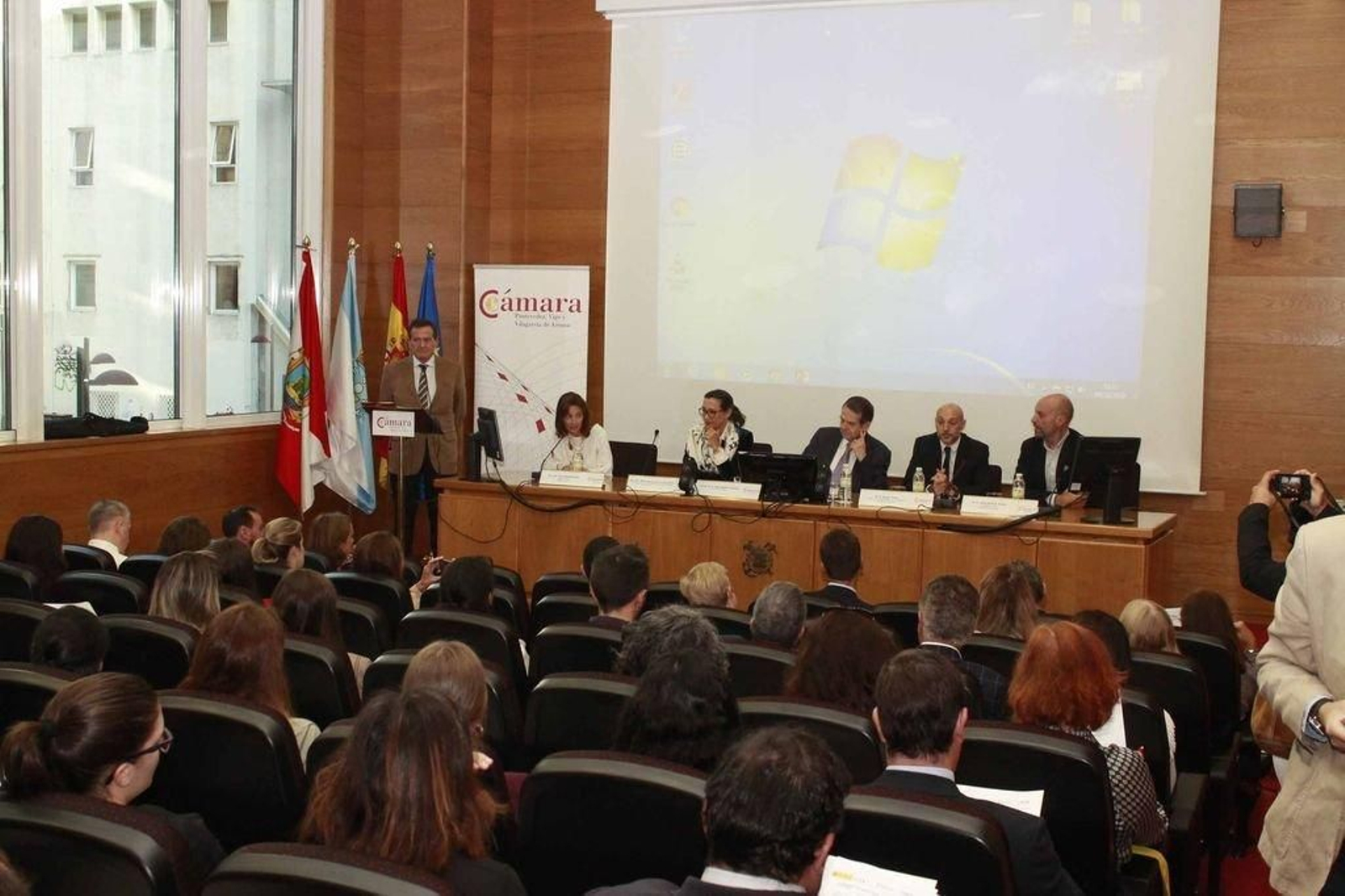 Jornada sobre el Brexit para empresarios que se celebró ayer en la Cámara de Comercio de Vigo.