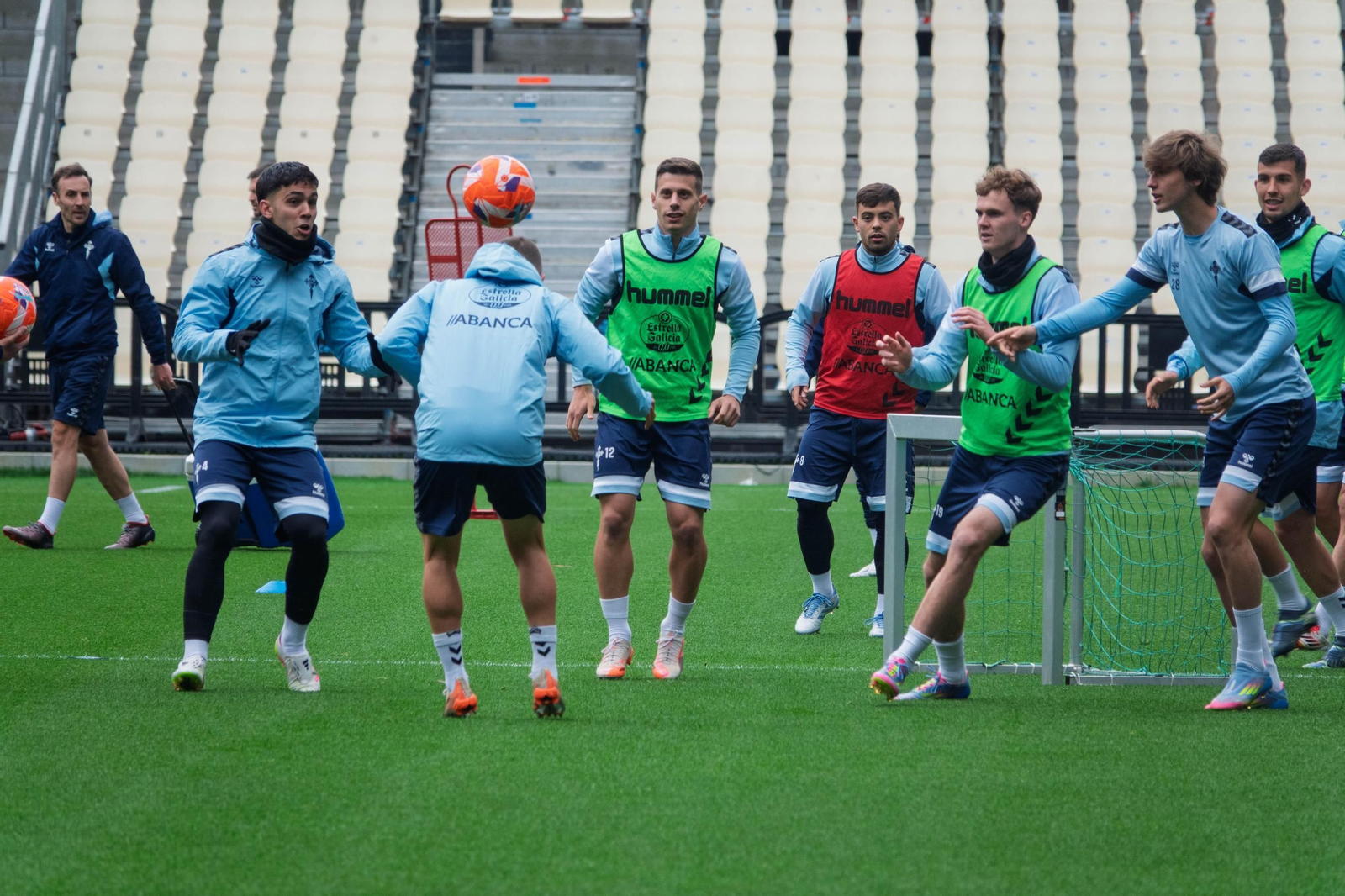 Galería | Entrenamiento multitudinario del Celta en Balaídos