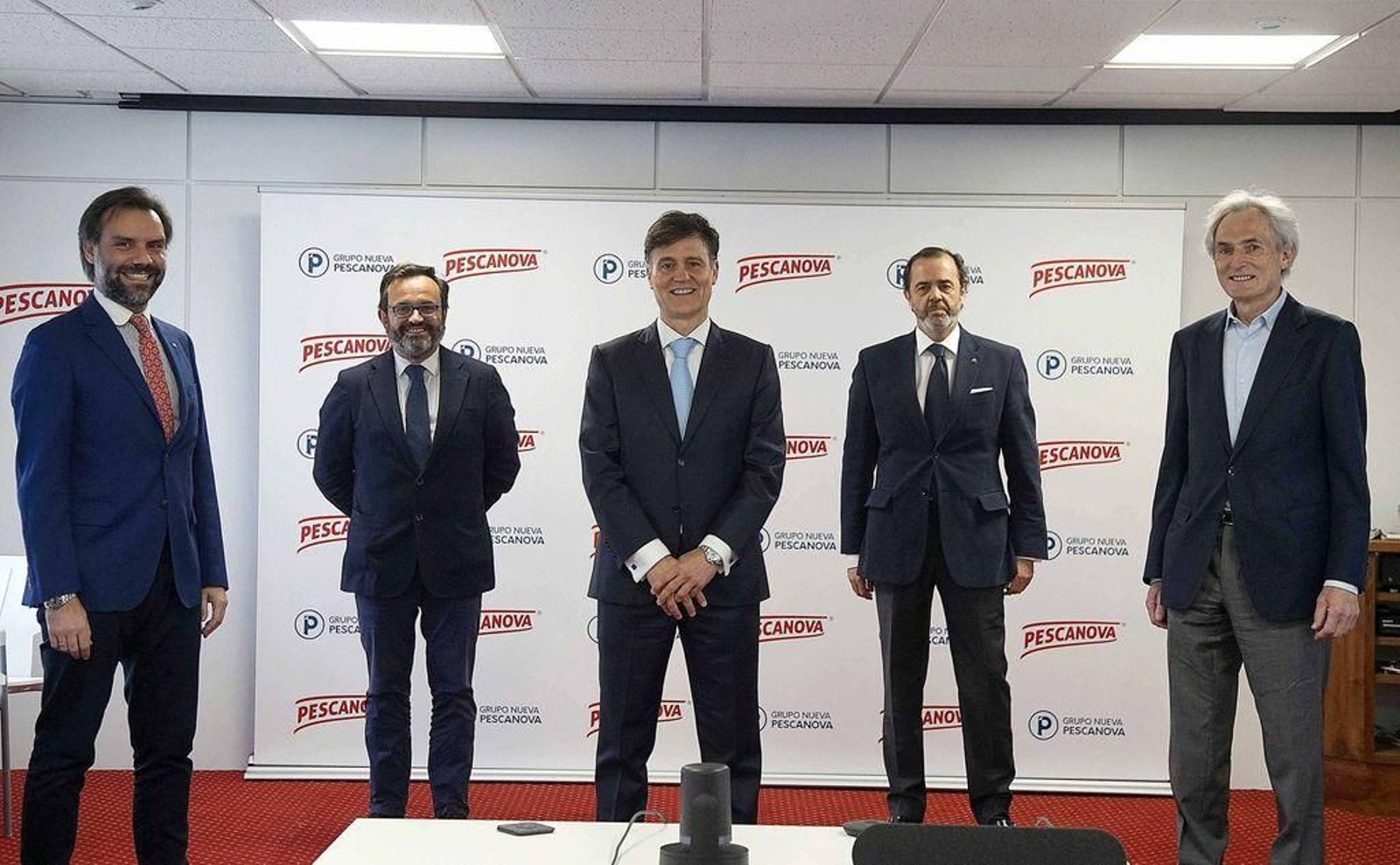 El nuevo consejo de administración de Nueva Pescanova está integrado por cinco miembros que son (desde la izquierda) Marco Nieto; Ignacio González, que continúa como consejero delegado; José María Benavent, el nuevo presidente ejecutivo de la compañía; Javier Carral y José Fafián.