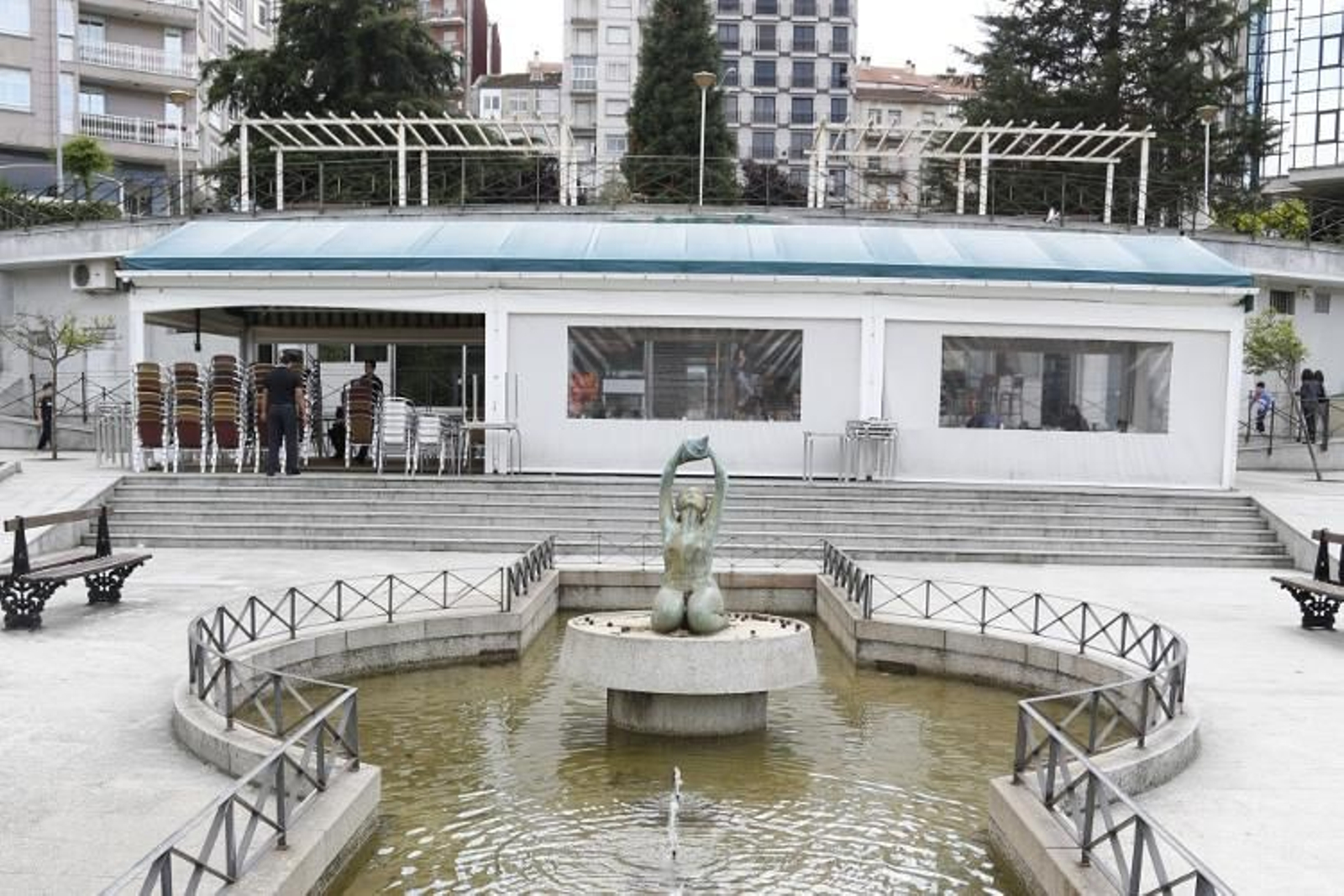 Cafetería del parque Barbaña, abierta mientras no se resuelve el expediente. (X.F)