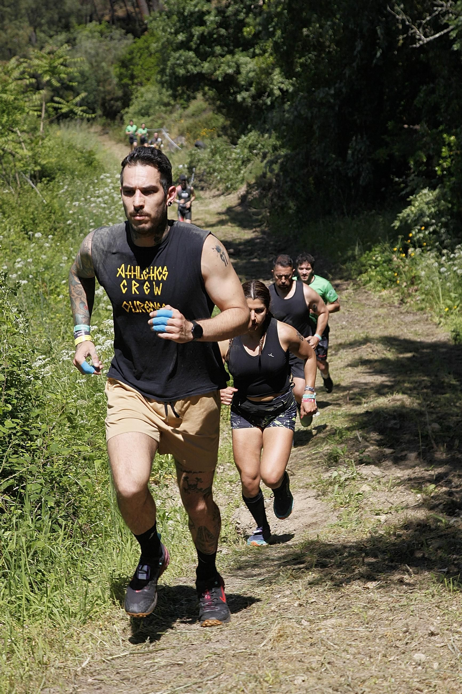 Galería | Obstáculos, deporte y buen tiempo en la Cavernícola Race