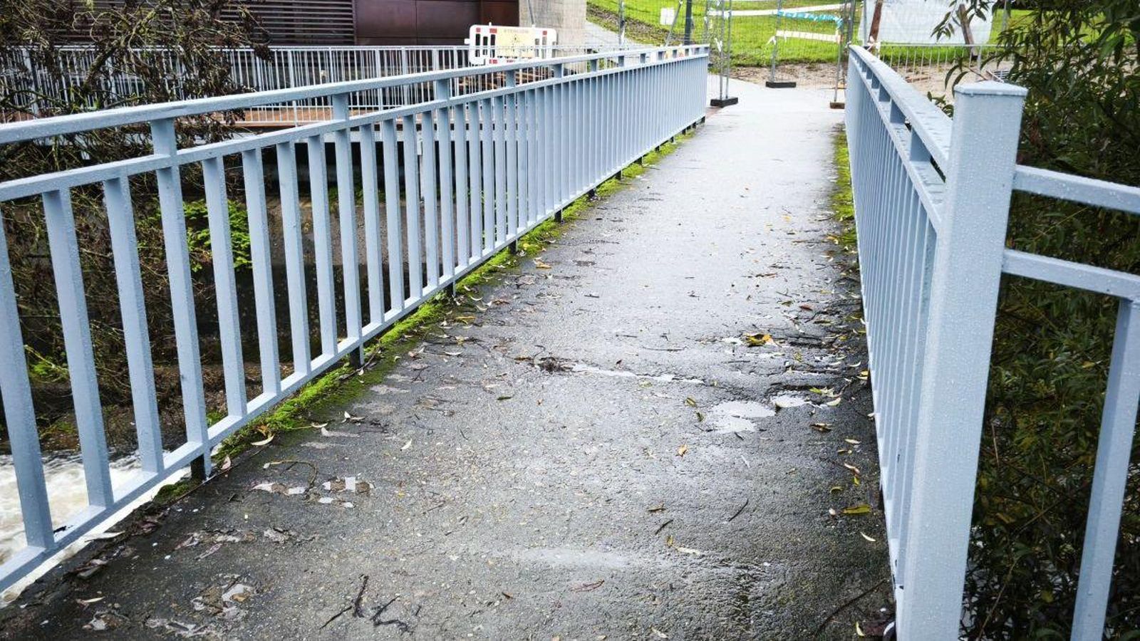 Abandono e esperpento