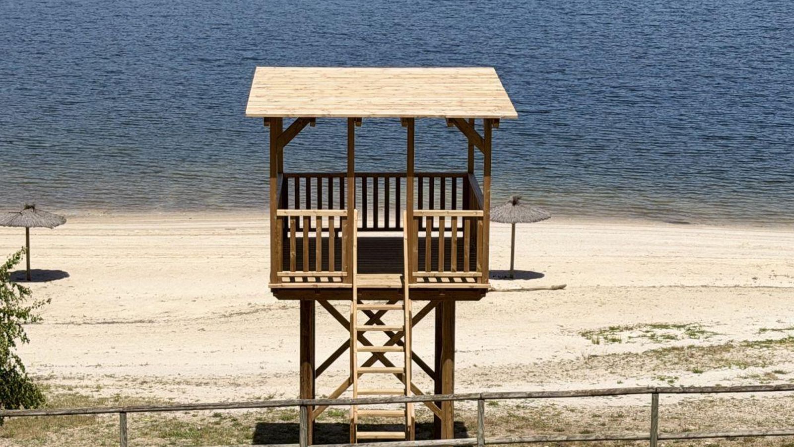 Caseta del socorrista, en la Playa de los Franceses.