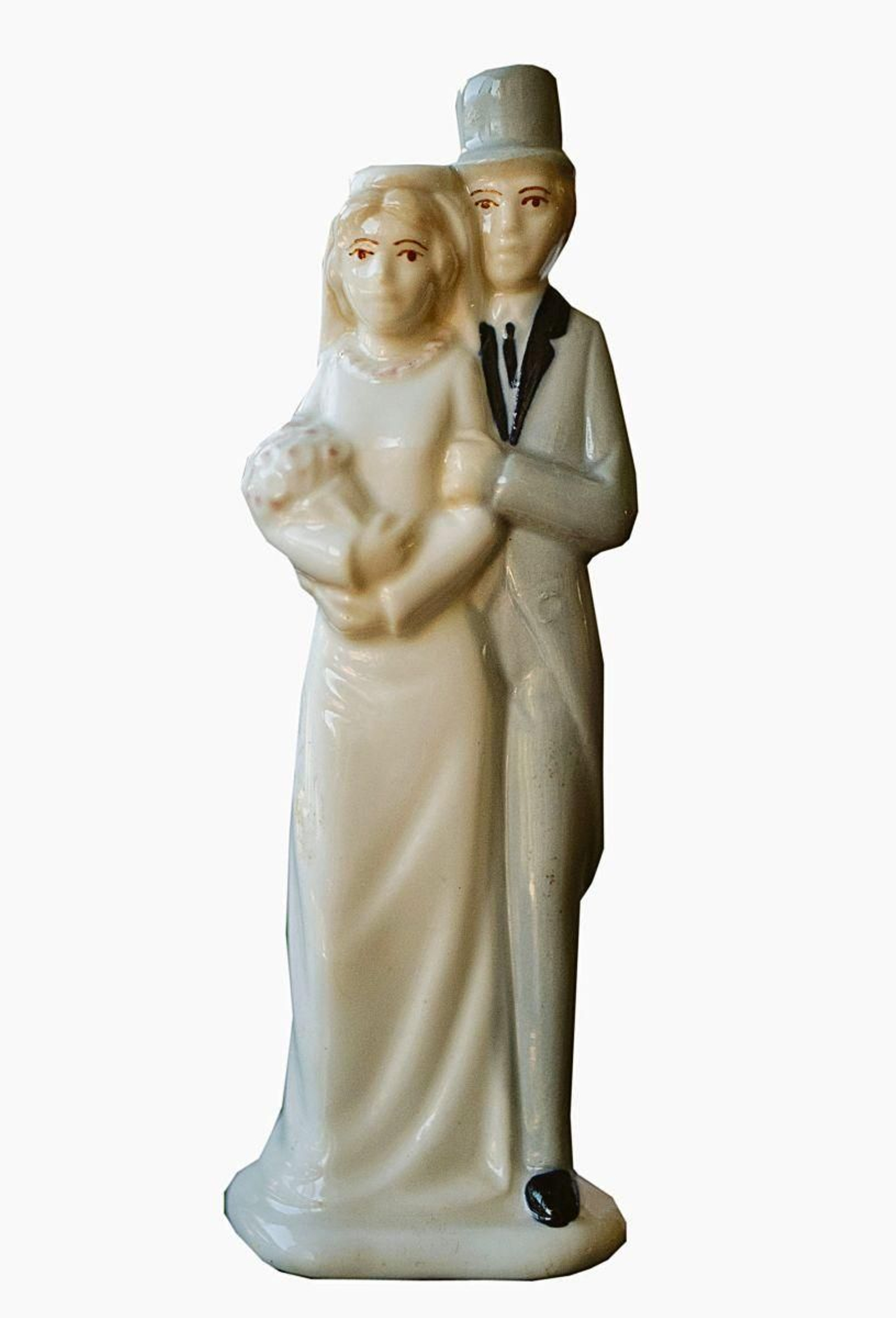 Pareja austera y un tanto triste.