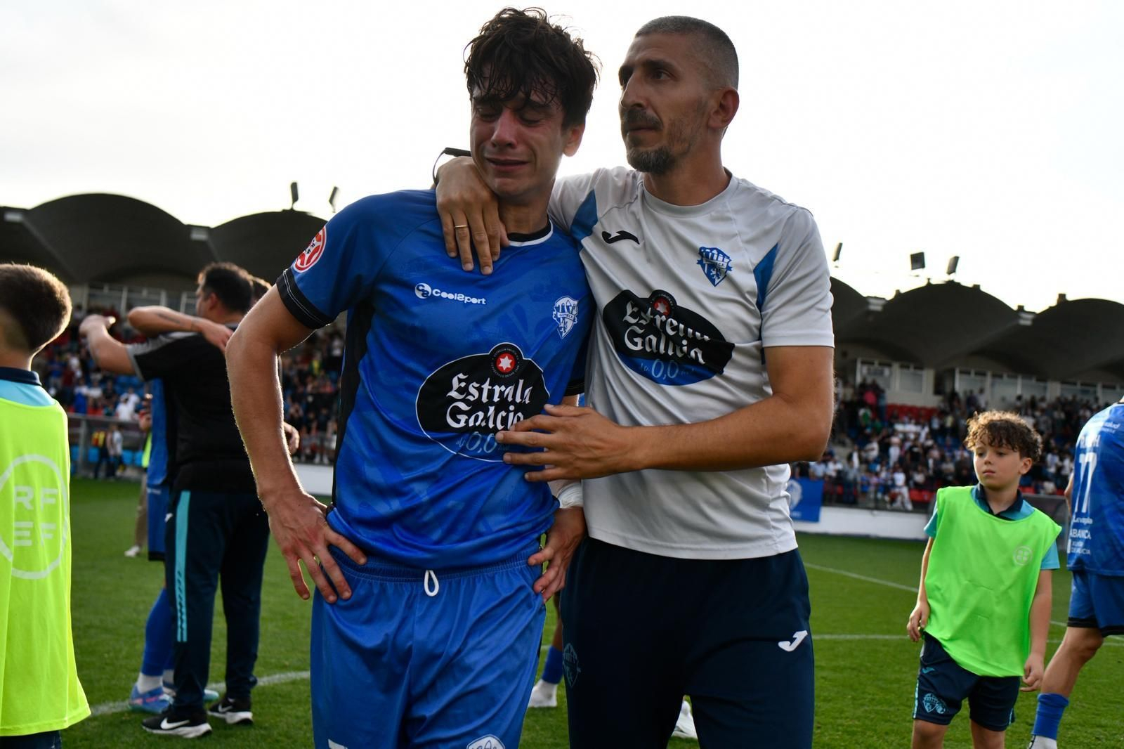 Galería | La tristeza invade O Couto con el descenso del Ourense CF