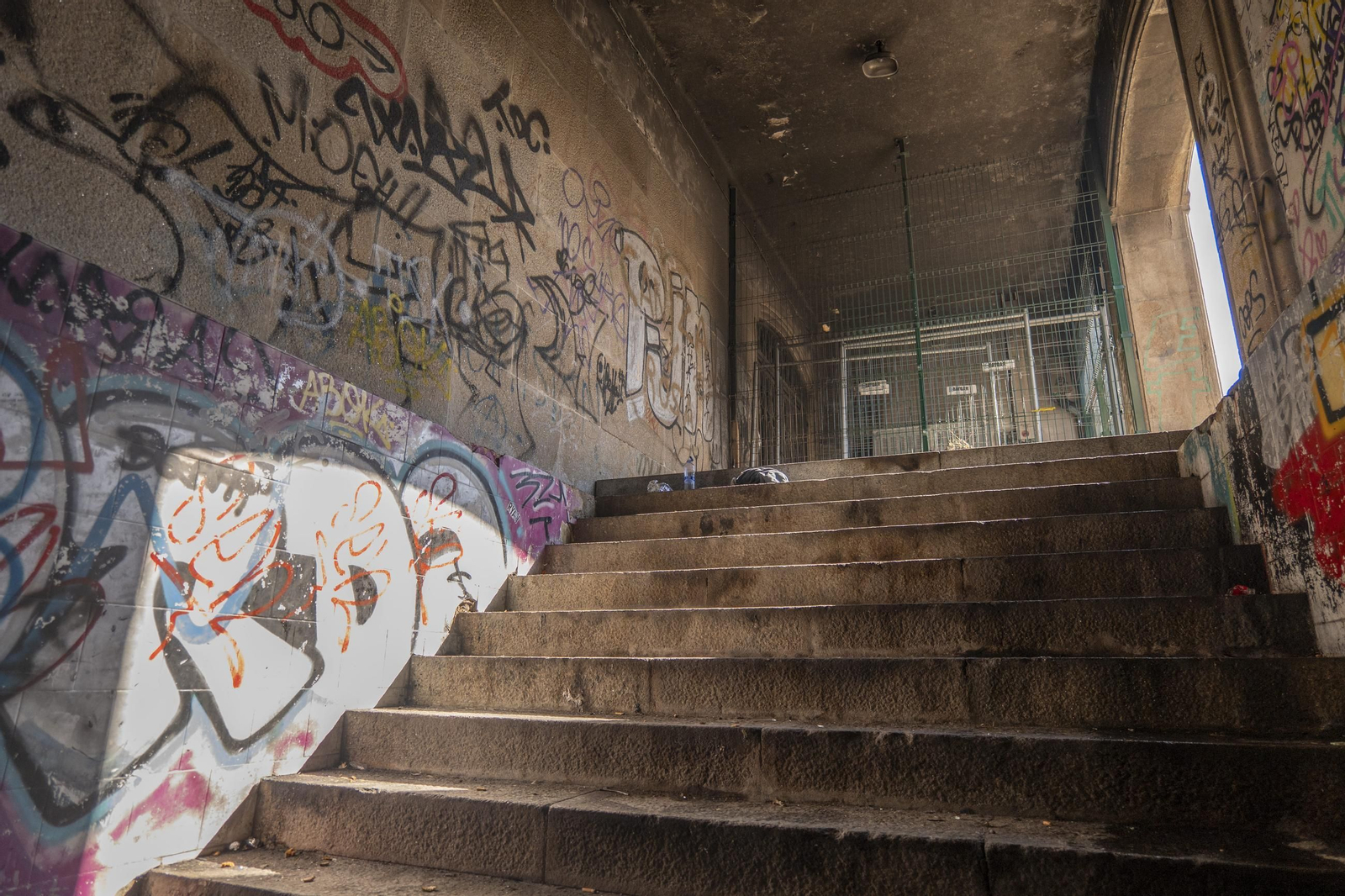 Galería | La vida bajo tierra en el túnel de la estación Empalme de Ourense