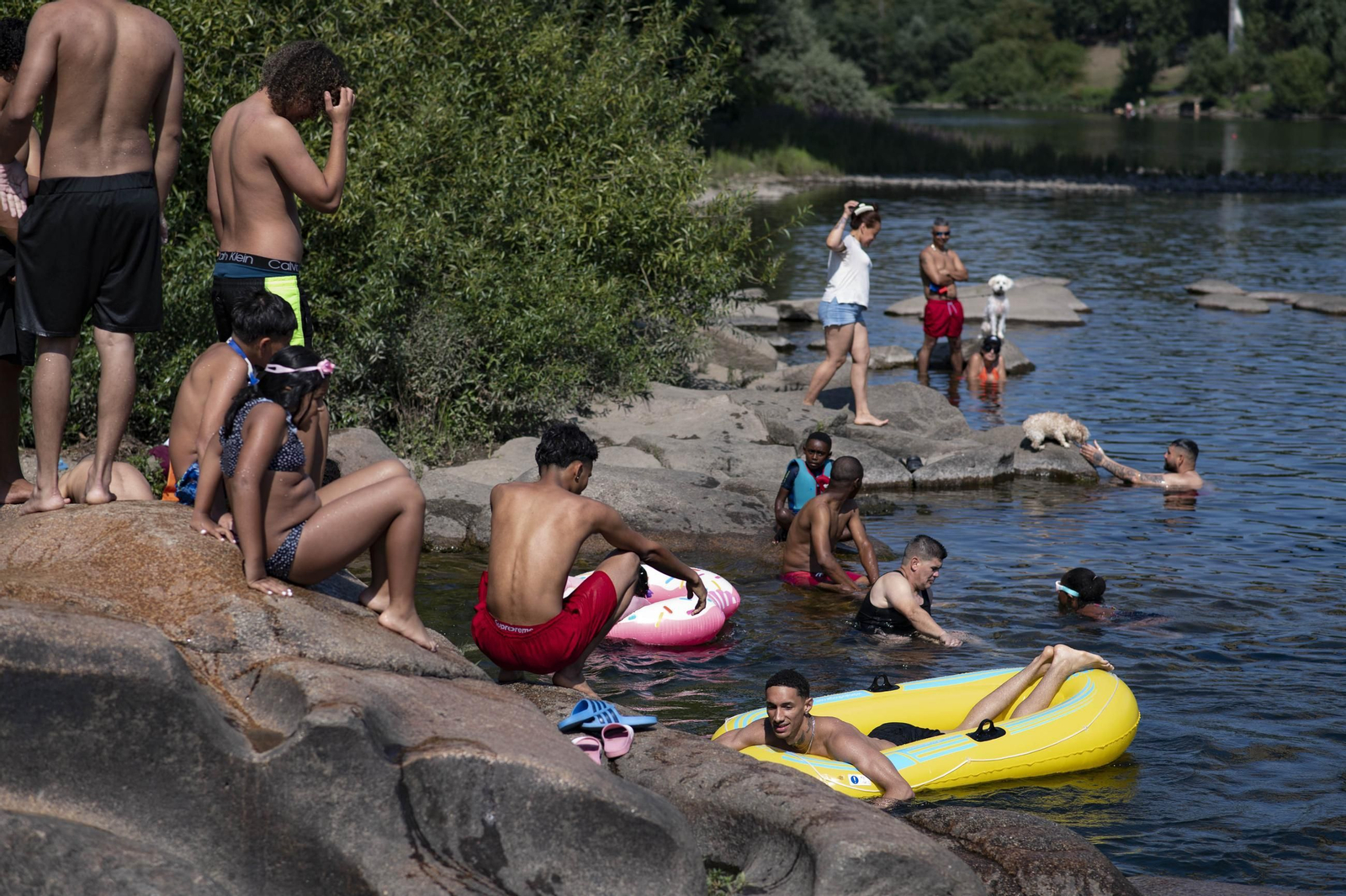 Galería | Ourense vive un domingo asfixiante a más de 40 grados, en fotos
