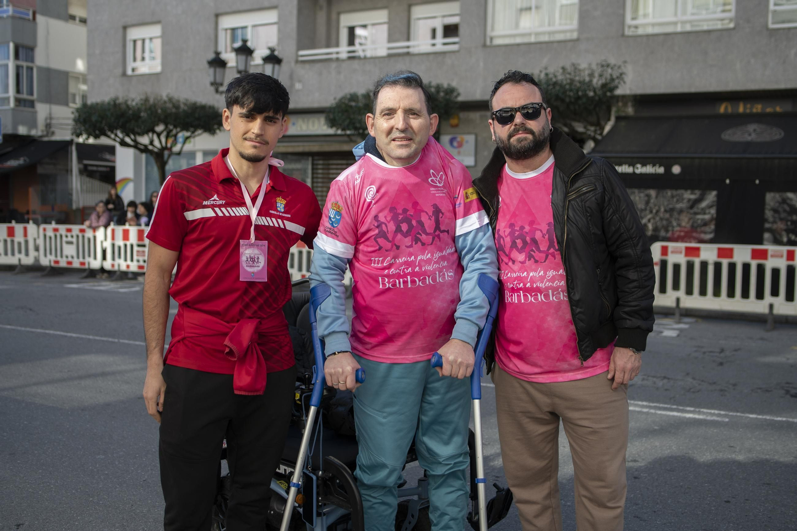 Galería | A Valenzá se tiñe de rosa con la III Carreira pola Igualdade