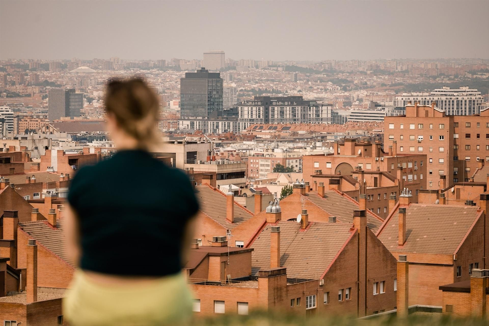 Galería | Madrid vive el incendio forestal más grande de su historia bajo un gran manto de humo