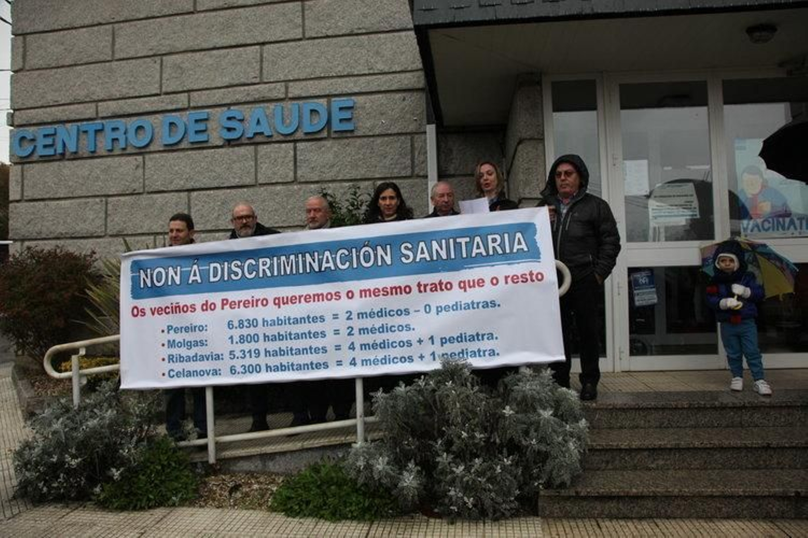 Protesta vecinal en Pereiro de Aguiar, este sábado (JOSÉ PAZ)