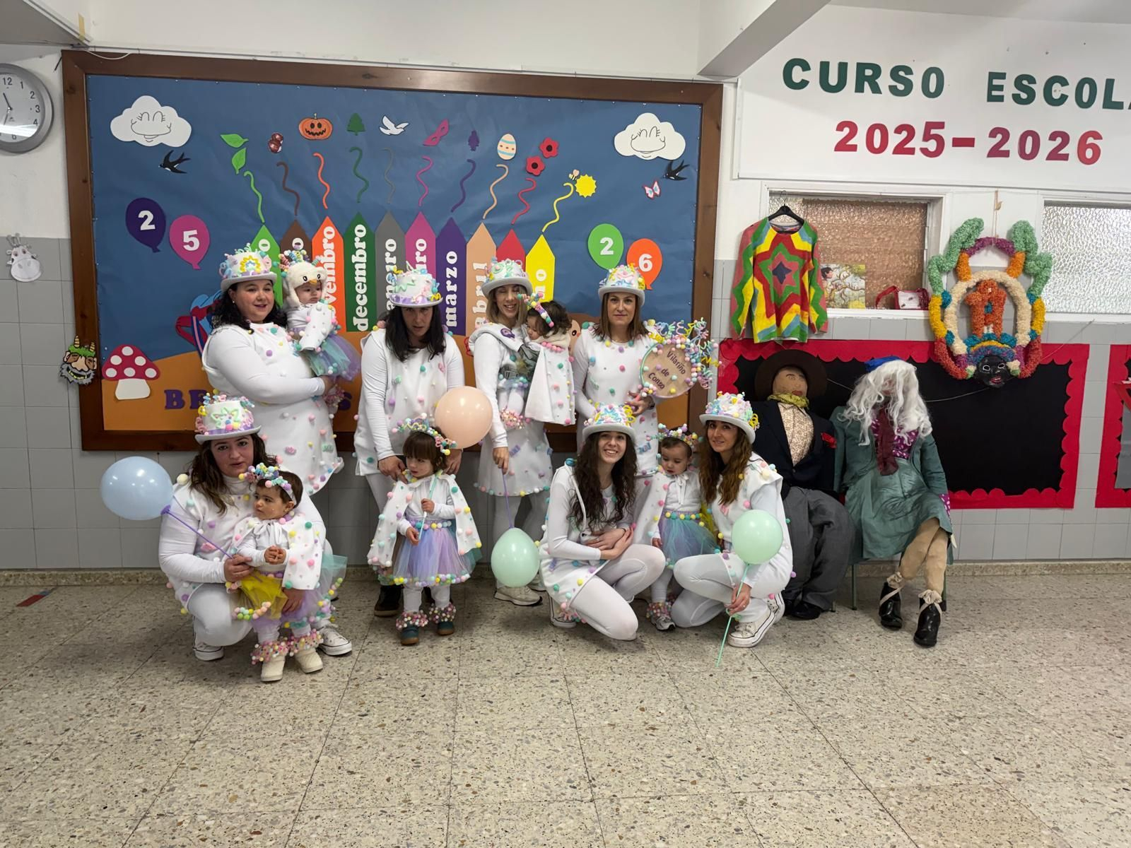 Galería | Los niños llenan de color las calles de Viana do Bolo por el Día de Comadres y Compadres