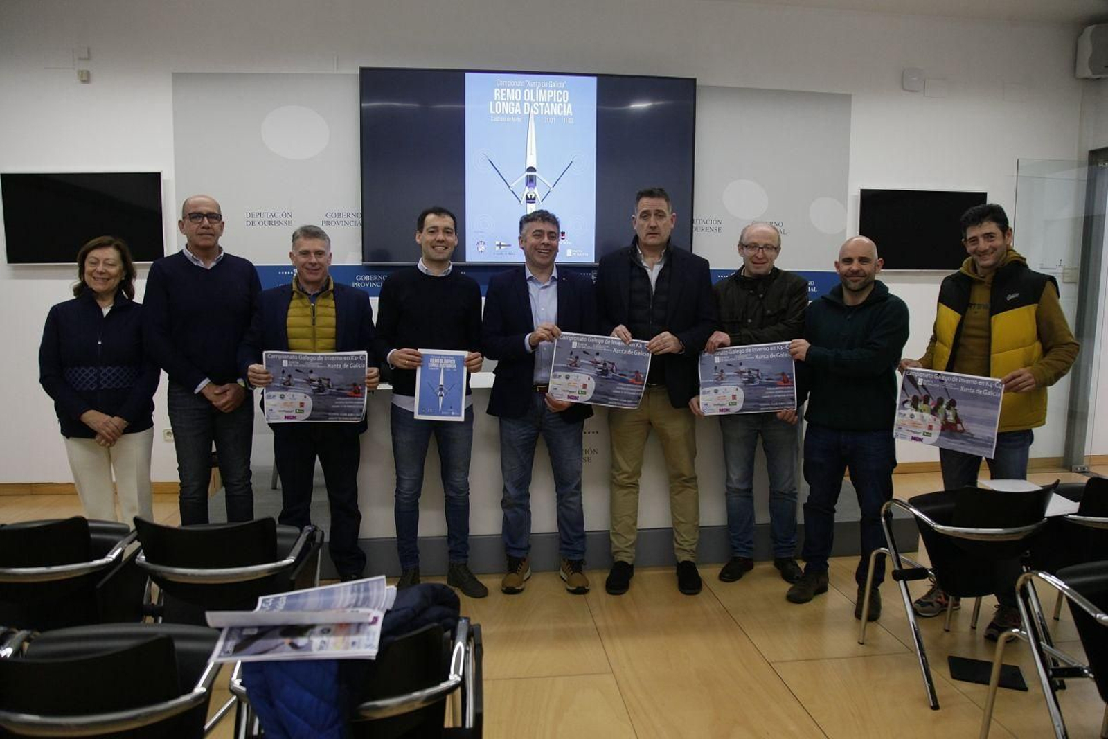 Autoridades y organizadores, durante la presentación de la prueba en Castrelo   de Miño.