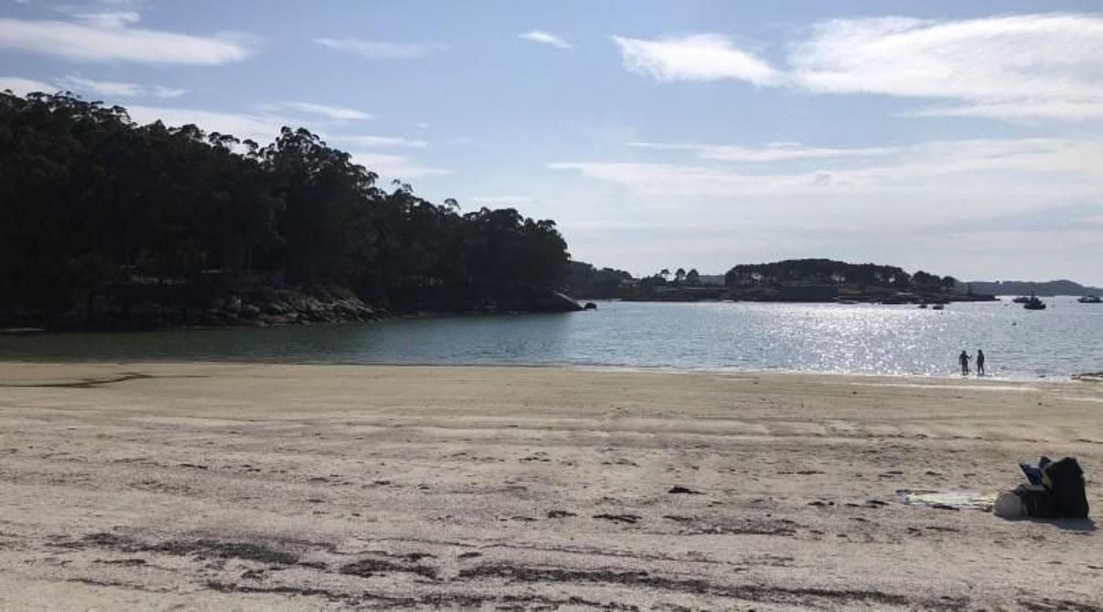 Playa de A Lavaxeira, donde el hombre desaparecido fue visto por última vez.