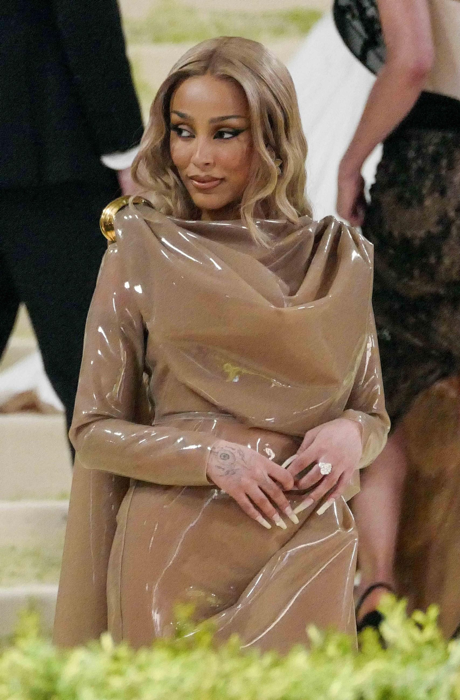 EuropaPress_7499666_new_york_ny_may_doja_cat_at_the_2026_met_gala_celebrating_costume_art_at