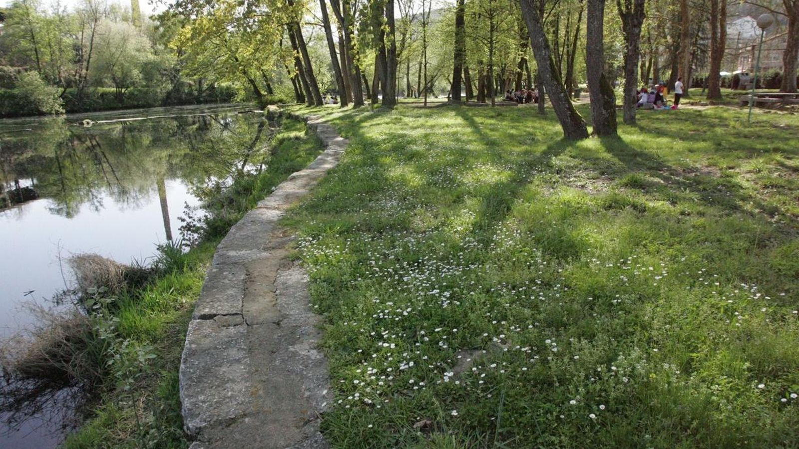 Área recreativa de A Veronza. Foto: Marcos Atrio.