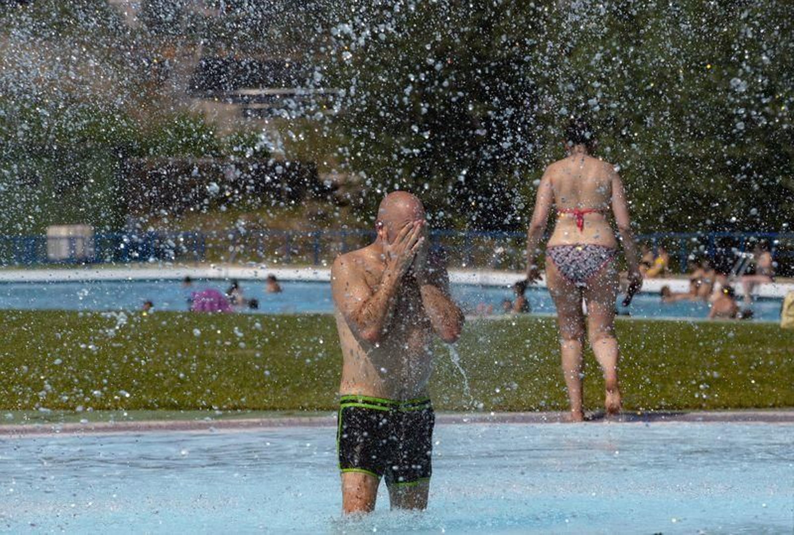 Ourense. 18/07/2021. Ourense en alerta amarilla por las altas temperaturas en la ciudad y provincia. En la foto las piscinas de Oira.
Foto: Xesús Fariñas