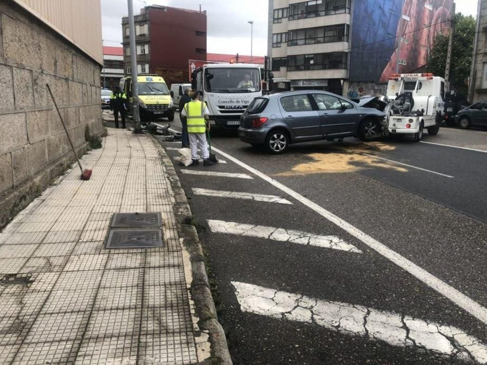 Un conductor drogado y sin carné causa un accidente con heridos