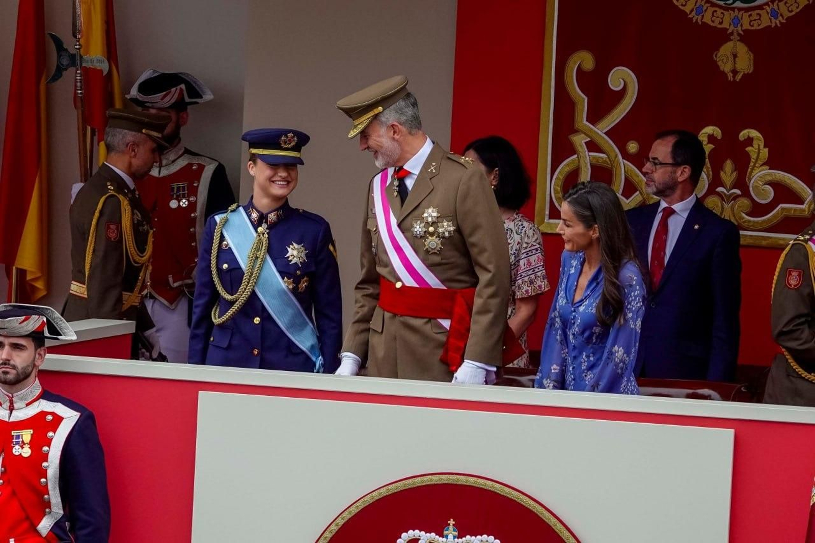 Galería | Las mejores imágenes del histórico Día de las Fuerzas Armadas en Vigo