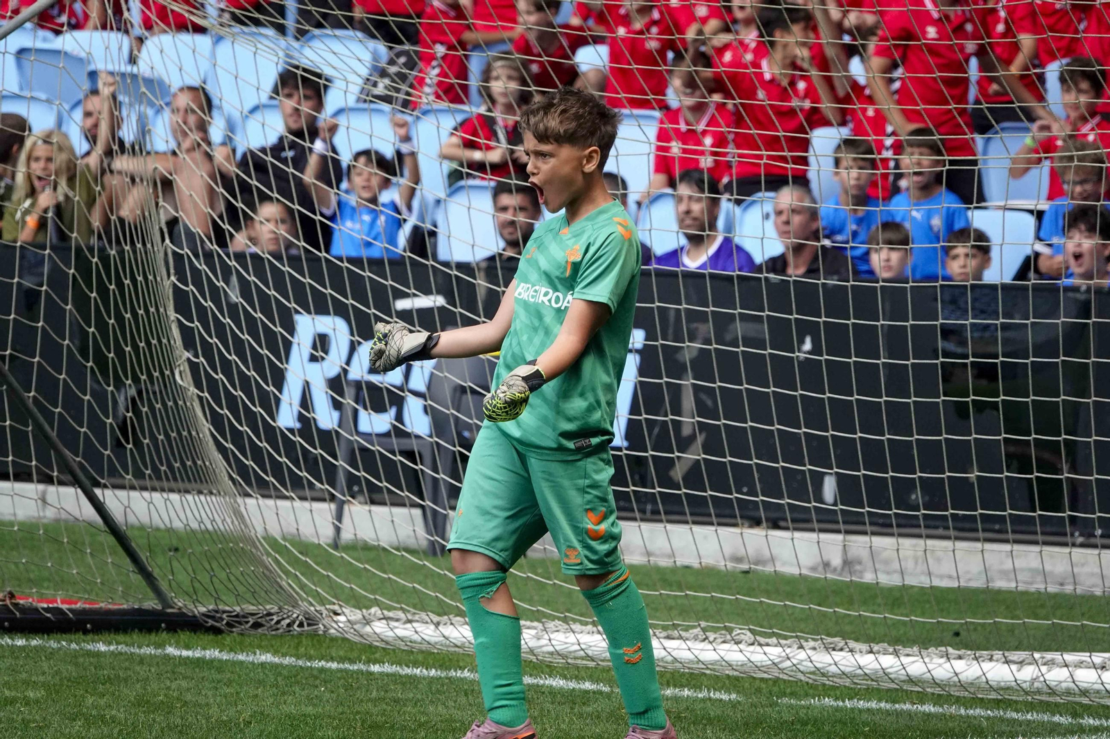Galería | Balaídos despide la Vigo Cup con el acto de clausura y entrega de medallas
