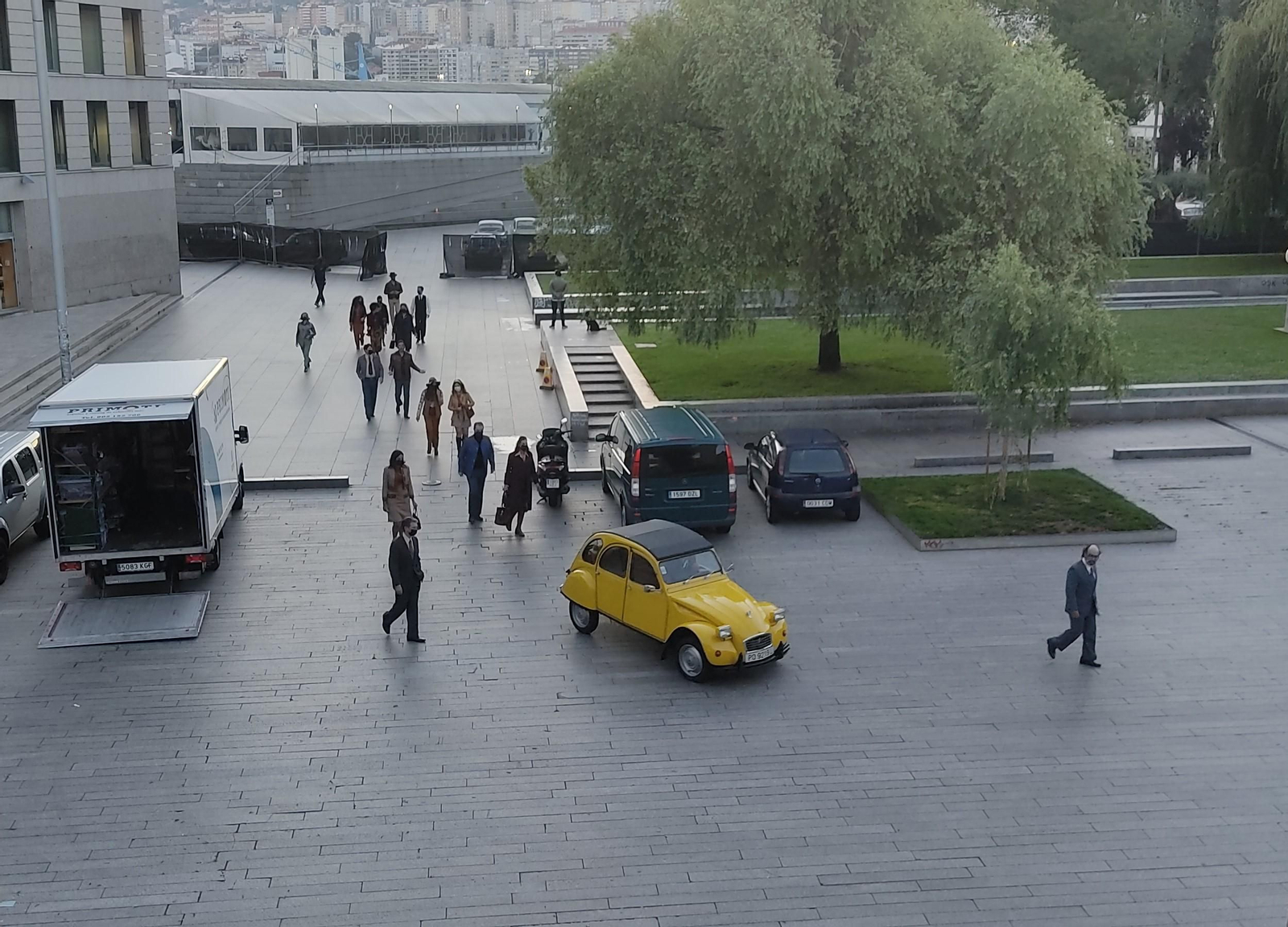 Imagen del rodaje de 'Un hombre de acción' en la Praza da Estrela.