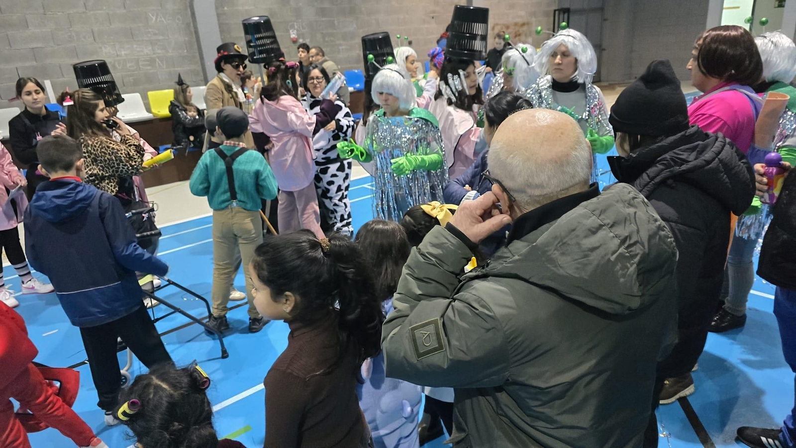 Galería | Castro Caldelas celebra a su Entroido y entrega los premios a los mejores disfraces