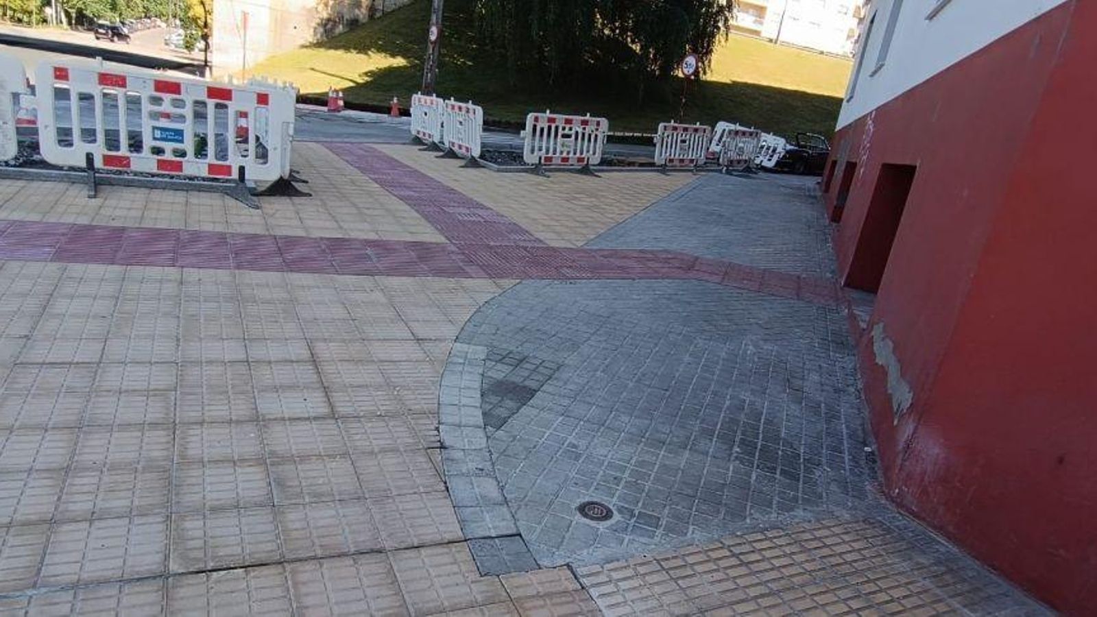 La calle Bispo Lourenzo que parece más bien un tetris de diferentes tipos de acera.