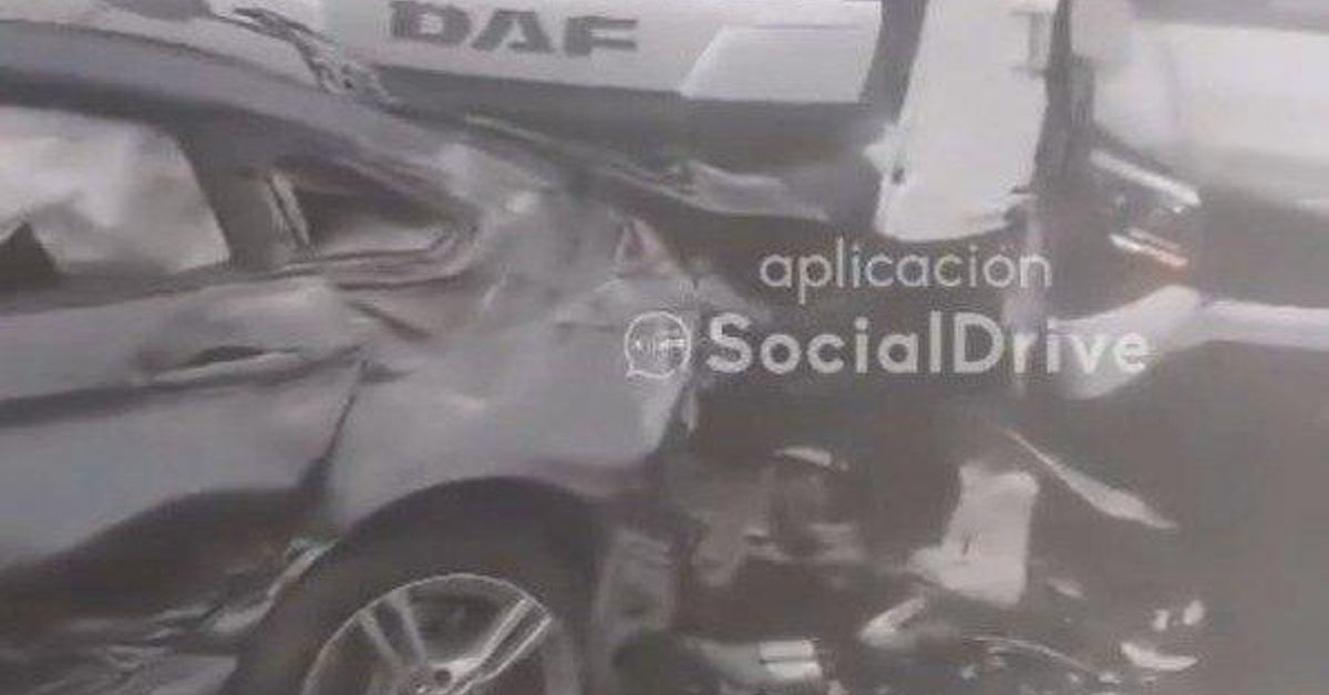 Mueren un padre y dos de sus hijos en un accidente múltiple en la A-4 ...