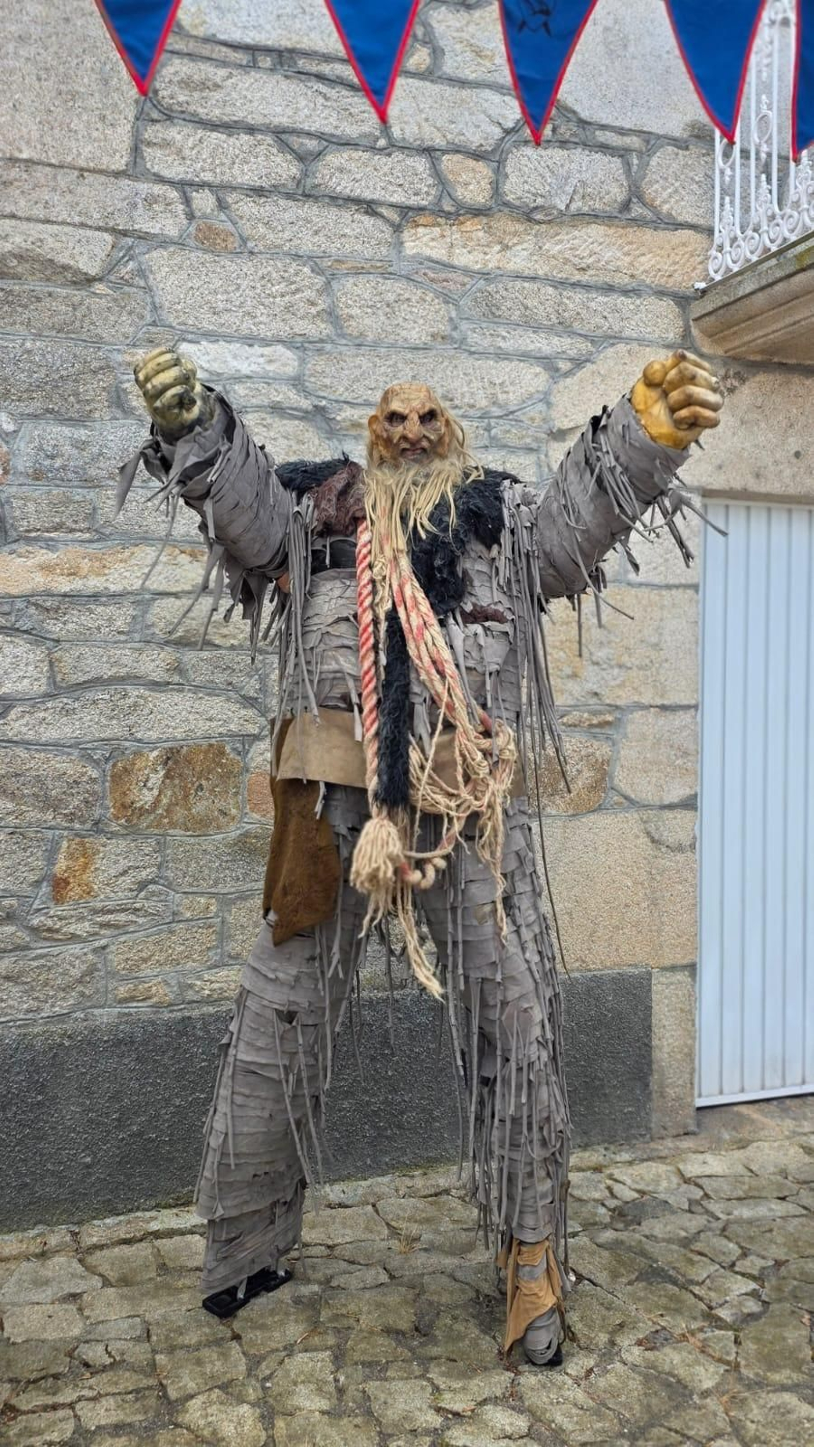 Galería | Manzaneda viaja al pasado con el éxito de su primera feria medieval