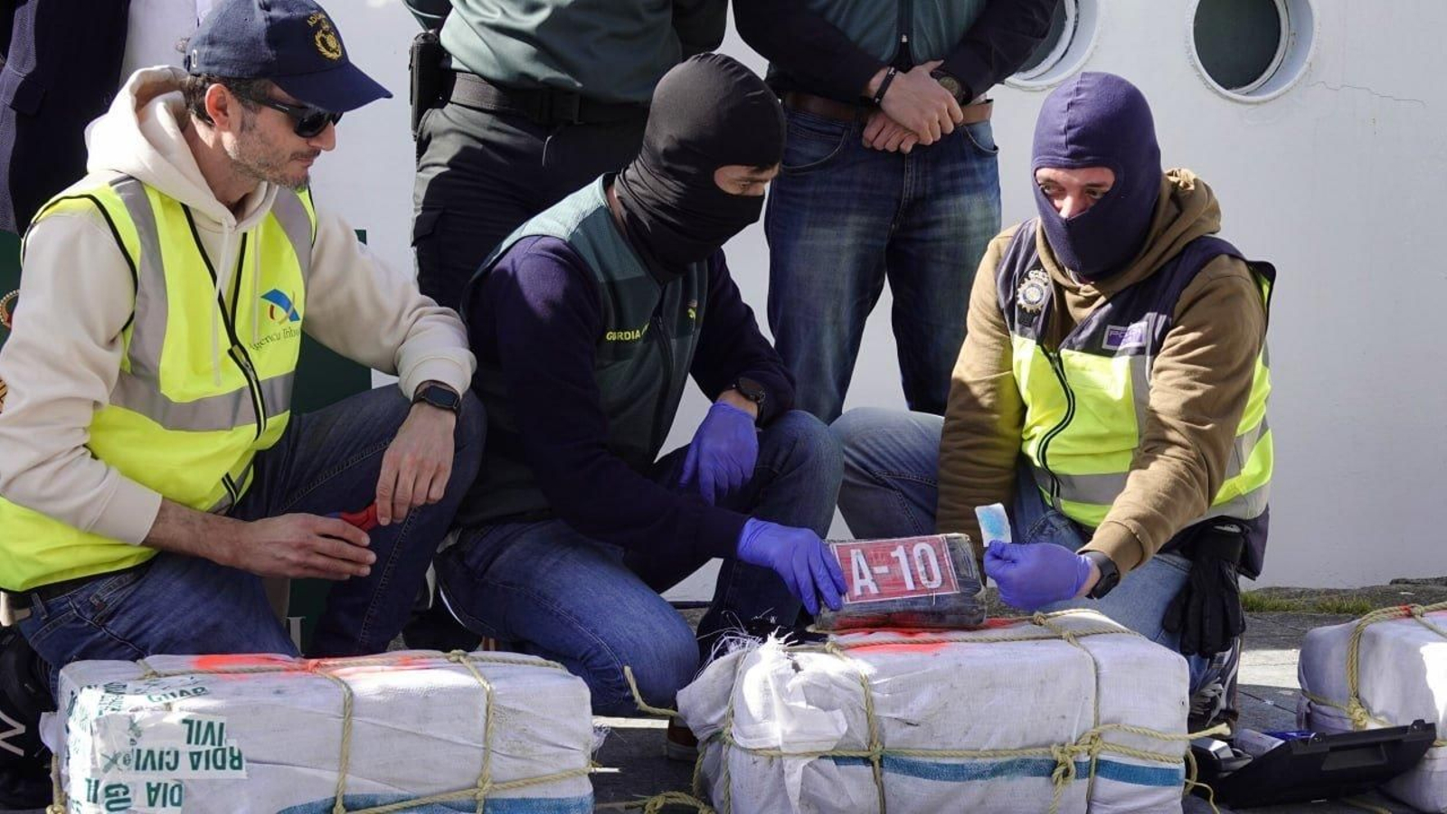 Alijo de droga del 'Petrel'.