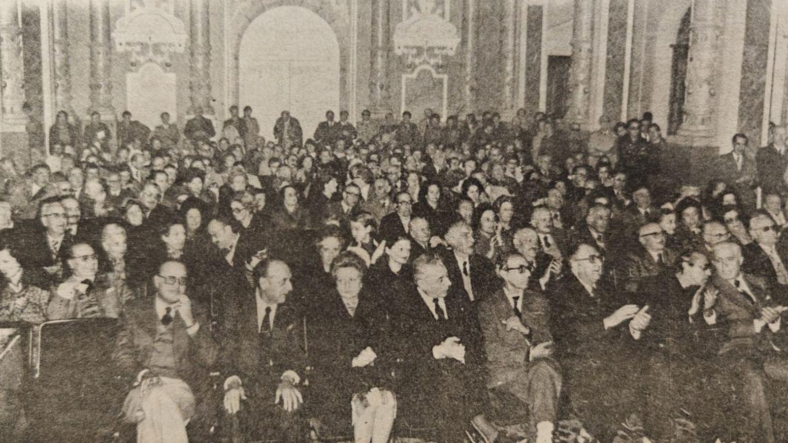 El Paraninfo del Instituto se quedó pequeño para el homenaje.