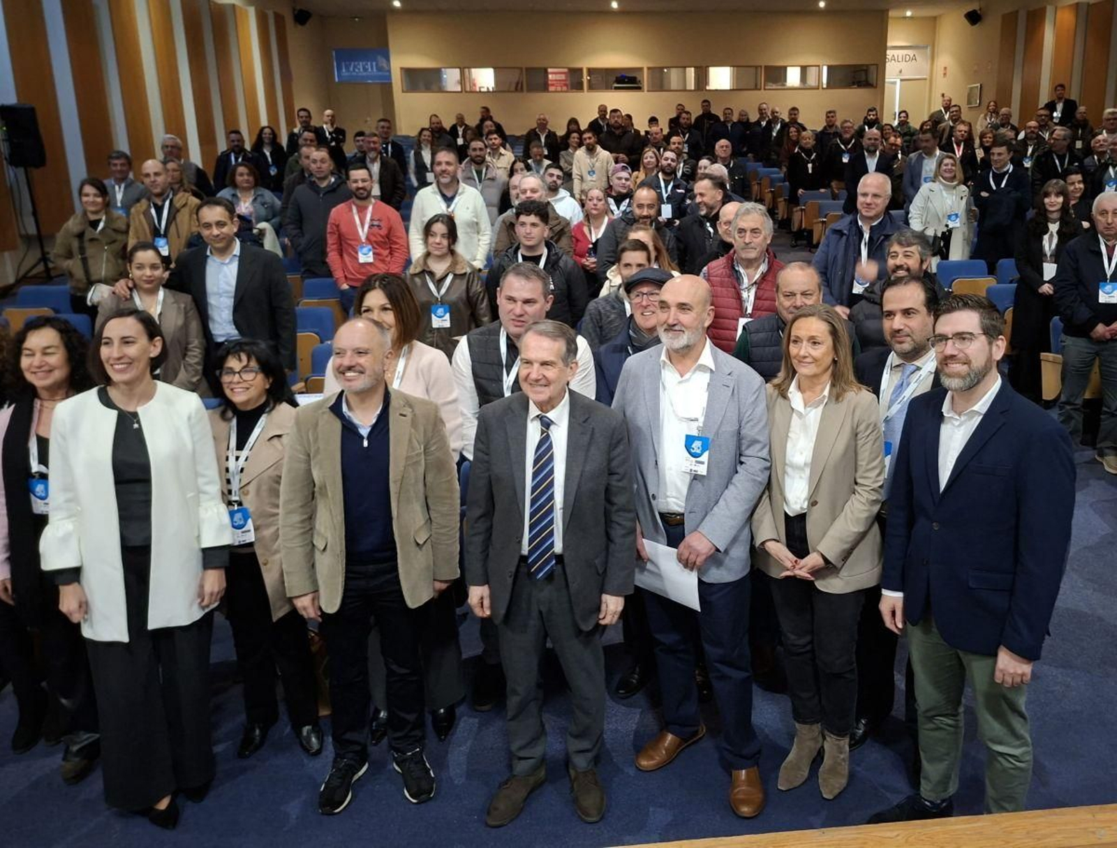 Autoridades en el acto de ATRA celebrado ayer en el Ifevi.