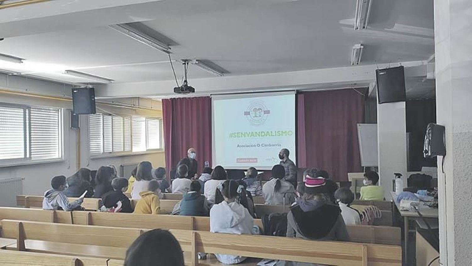 La asociación APES en el colegio de O Couto.