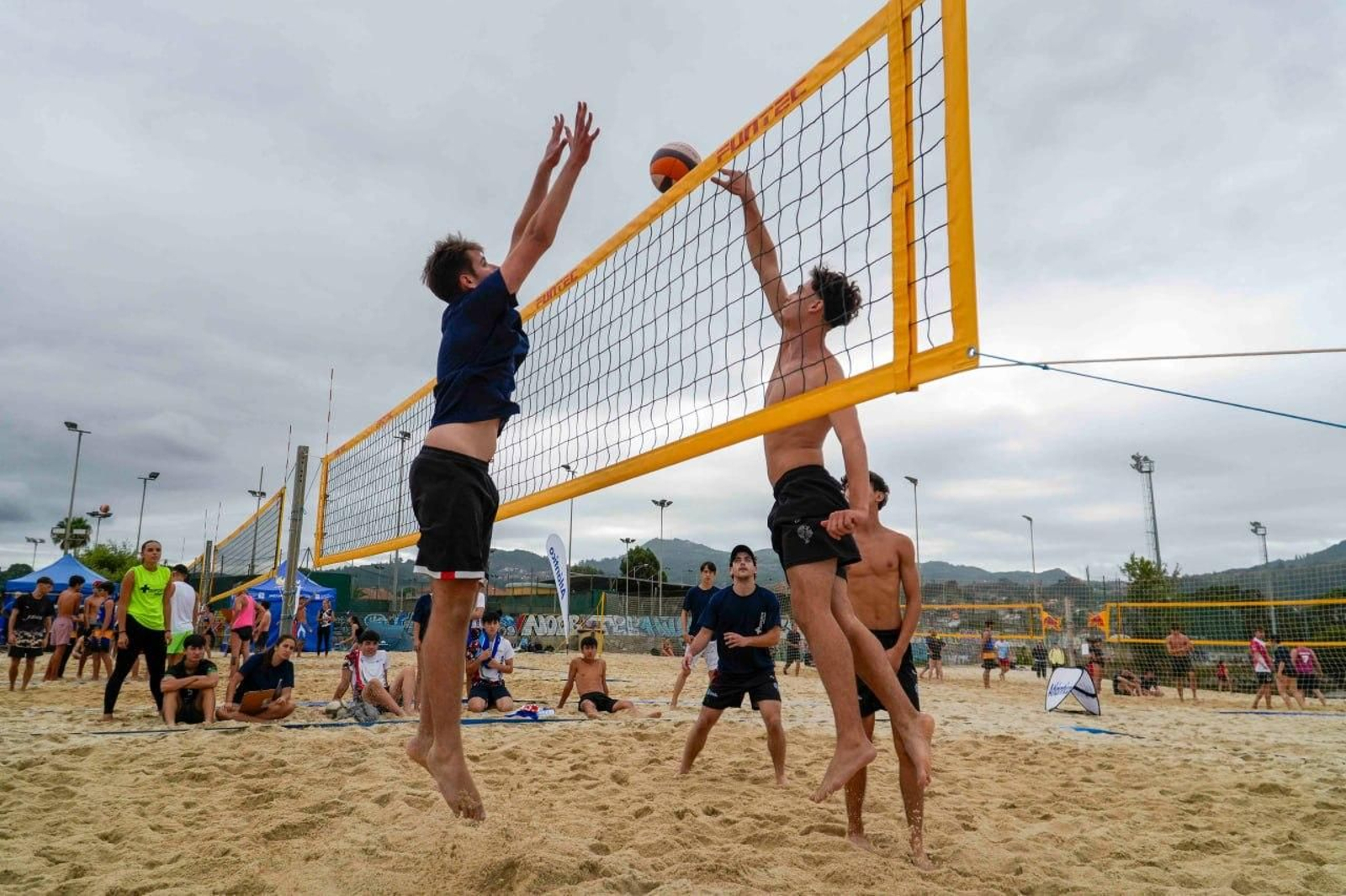 Galería | Dos días de vóley playa en Samil con Atlántico