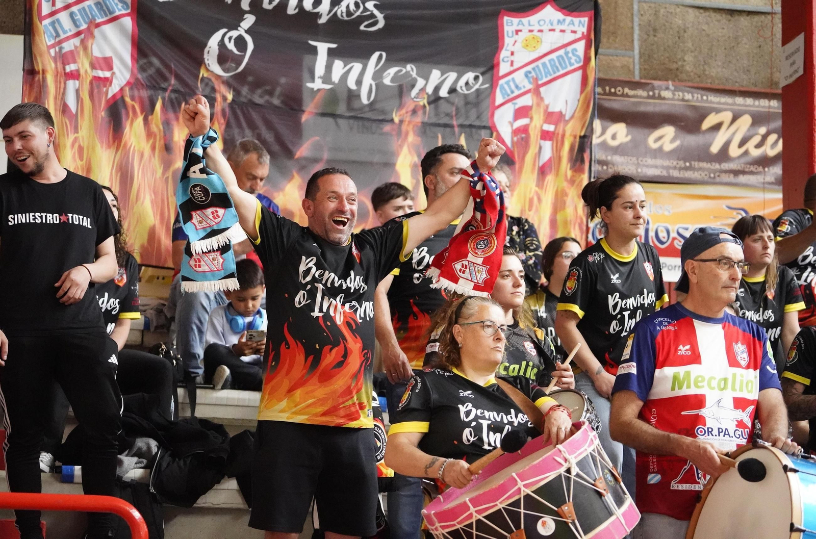 Galería | Porriño y Guardés se miden en el derbi femenino