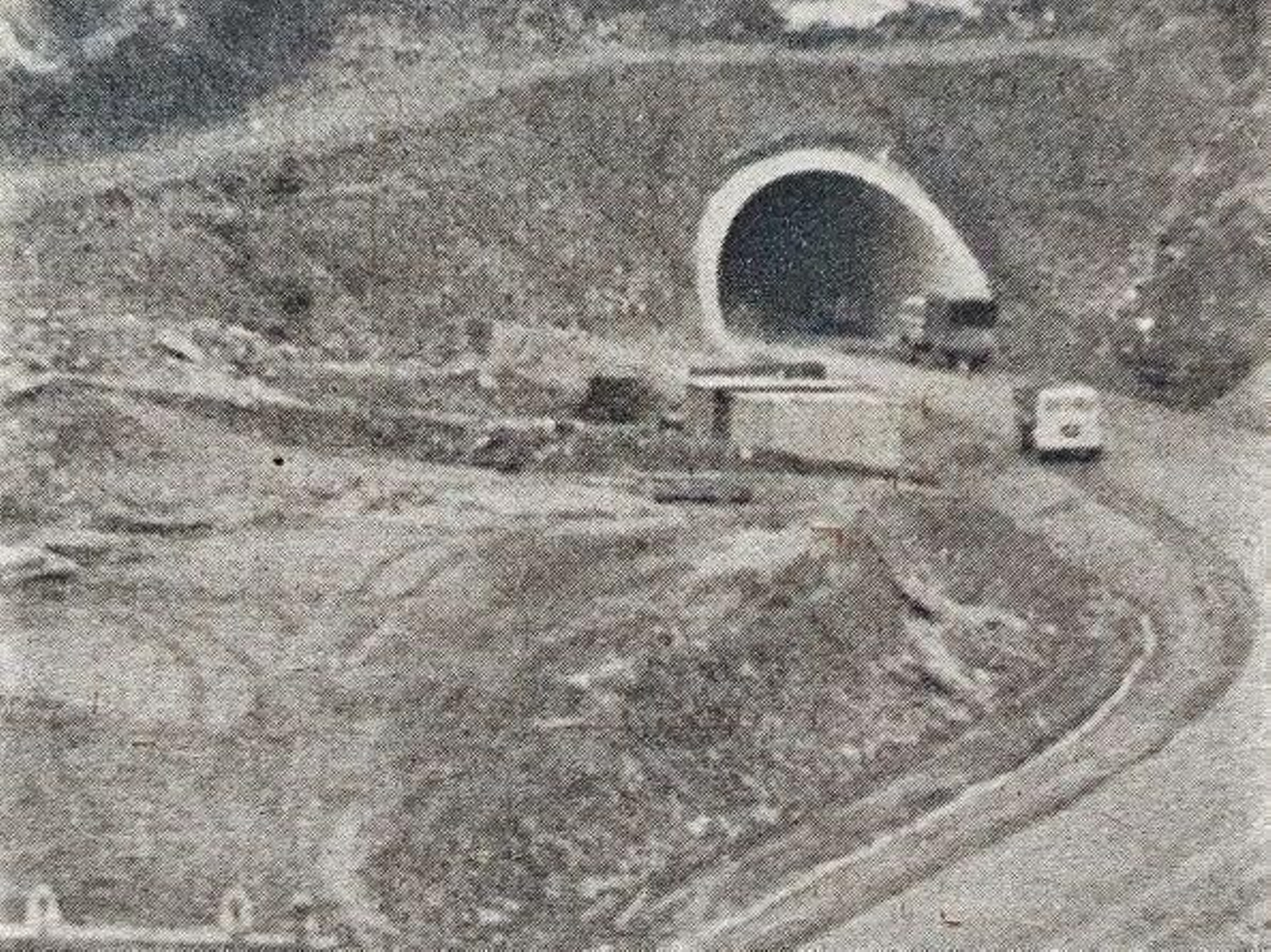 Uno de los túneles del nuevo acceso a Galicia.