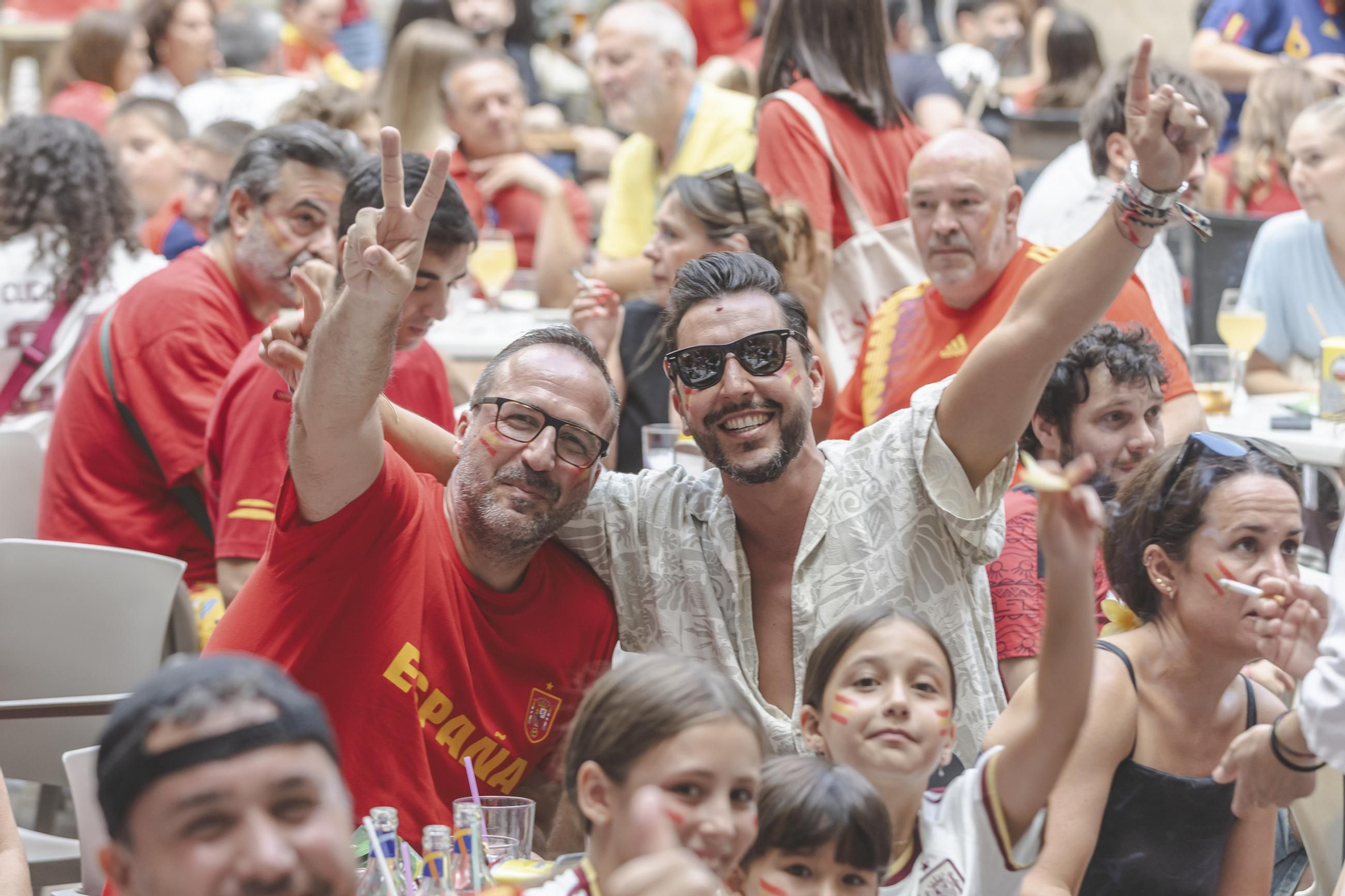 Galería | La ilusión por España tiñe de rojo la provincia de Ourense en la semifinal, en fotos
