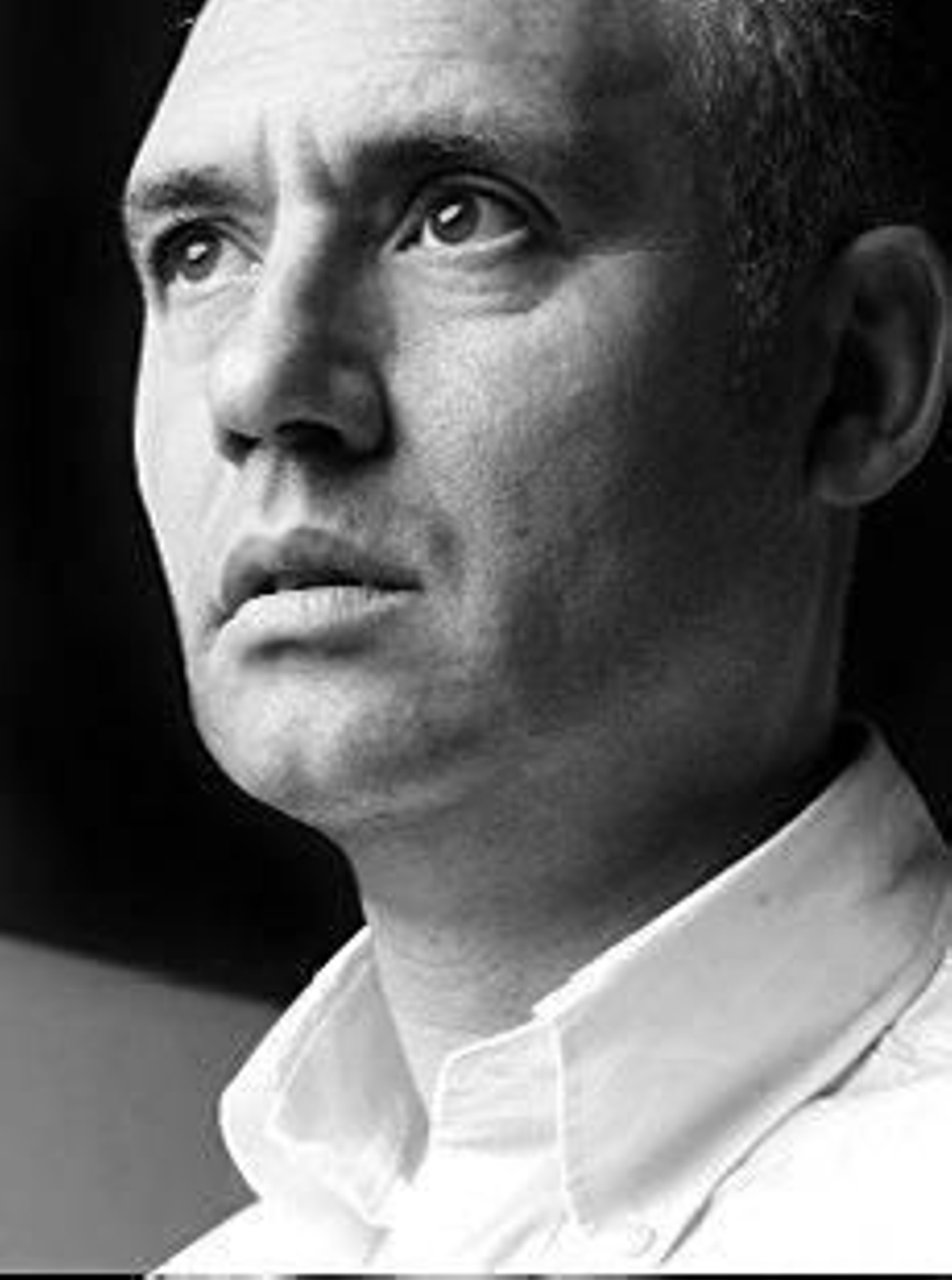 Guillermo González se especializó en fotografiar el mar.