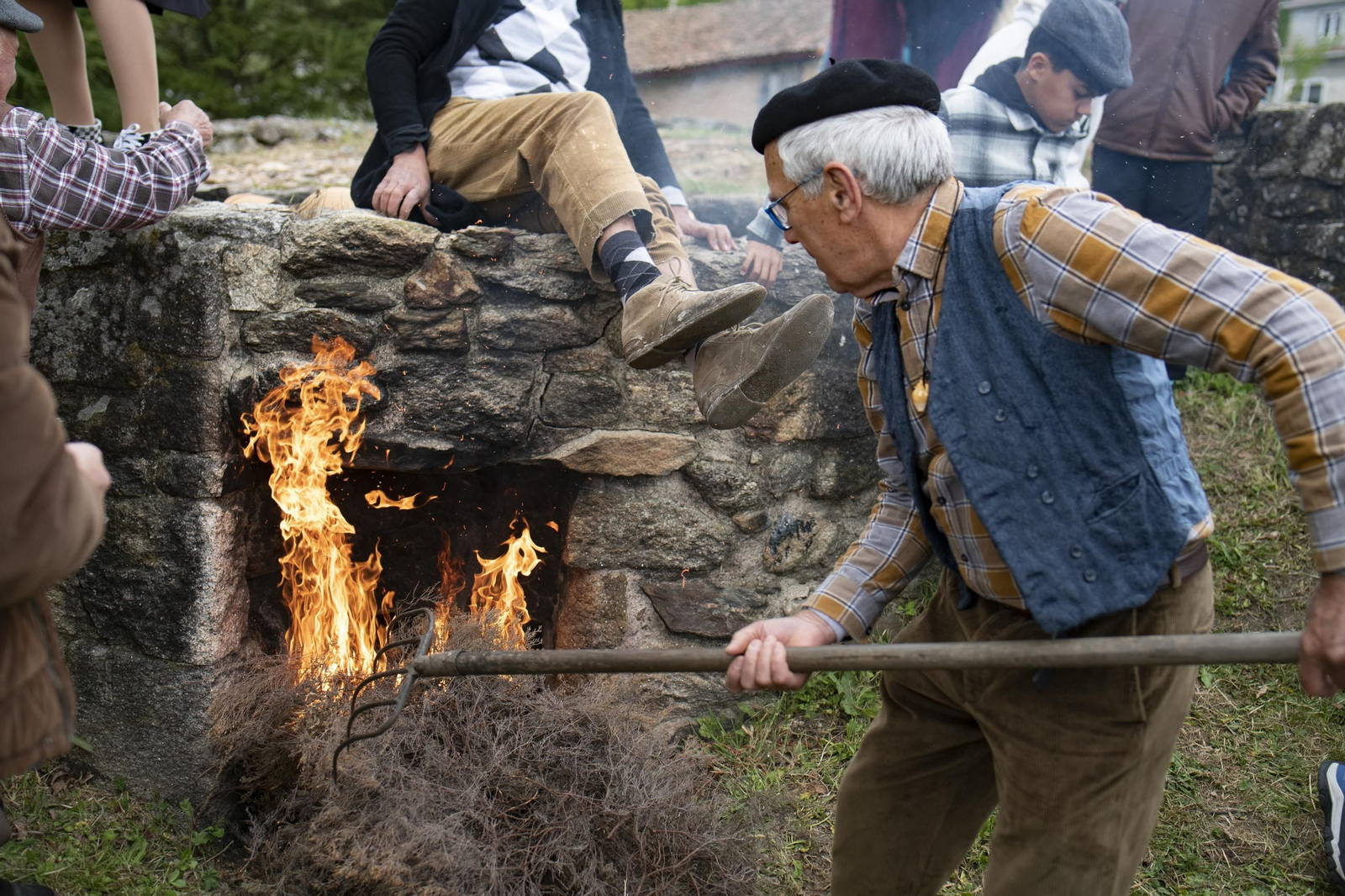 Galería | Niñodaguia reivindica o saber  e legado do oficio cacharreiro