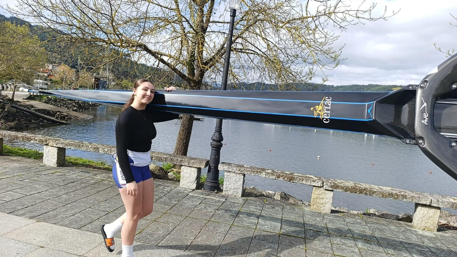 Galería | La Liga Gallega de Remo arranca la temporada en Castrelo de Miño