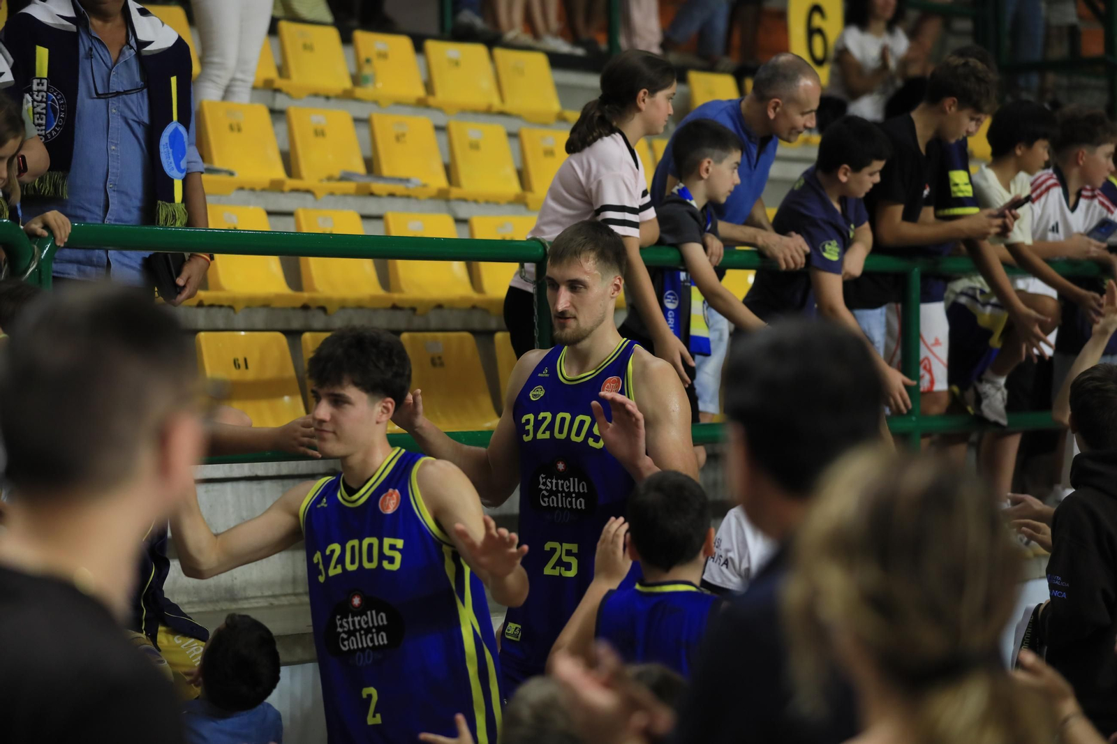Galería | El Pazo disfruta y vibra con el estreno de la temporada del COB