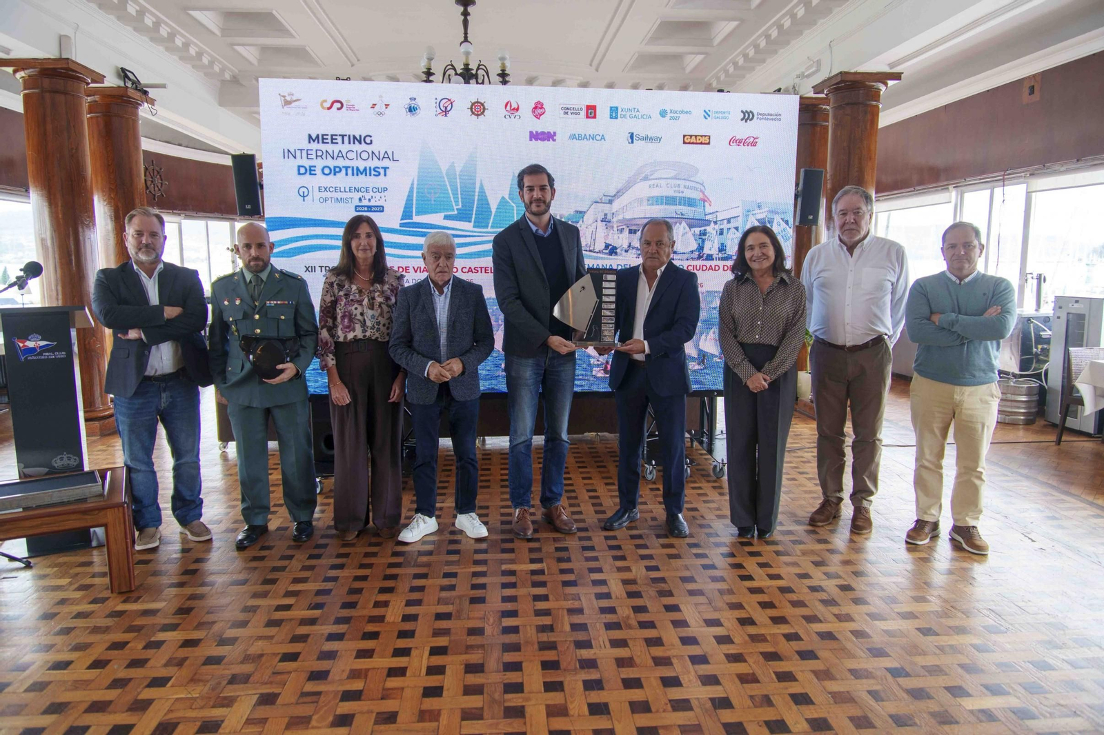 La doble regata de Optimist se presentó ayer en las instalaciones del Real Club Náutico de Vigo.